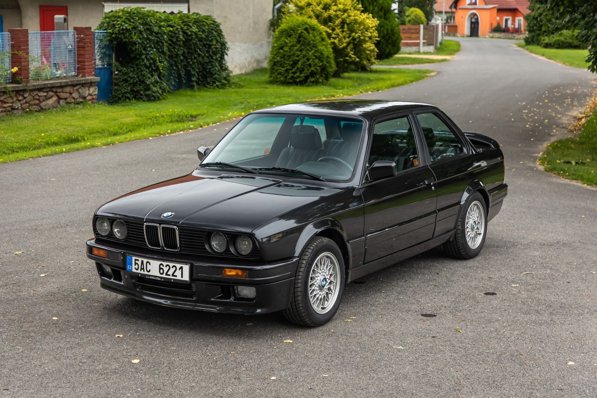 1990 BMW 318is M-technic (E30)