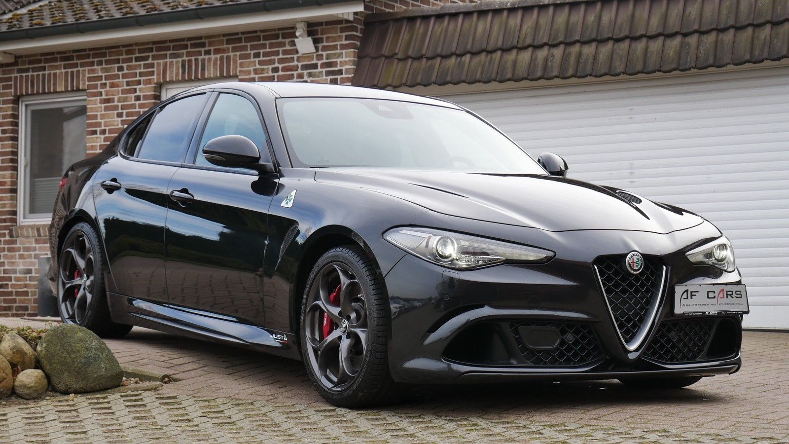 2016 Alfa Romeo Giulia QV (manual)