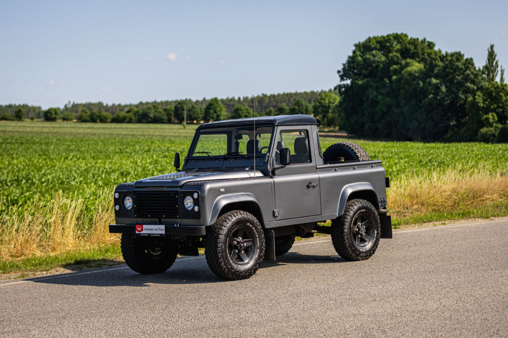 low-land-rover-90-24.jpg