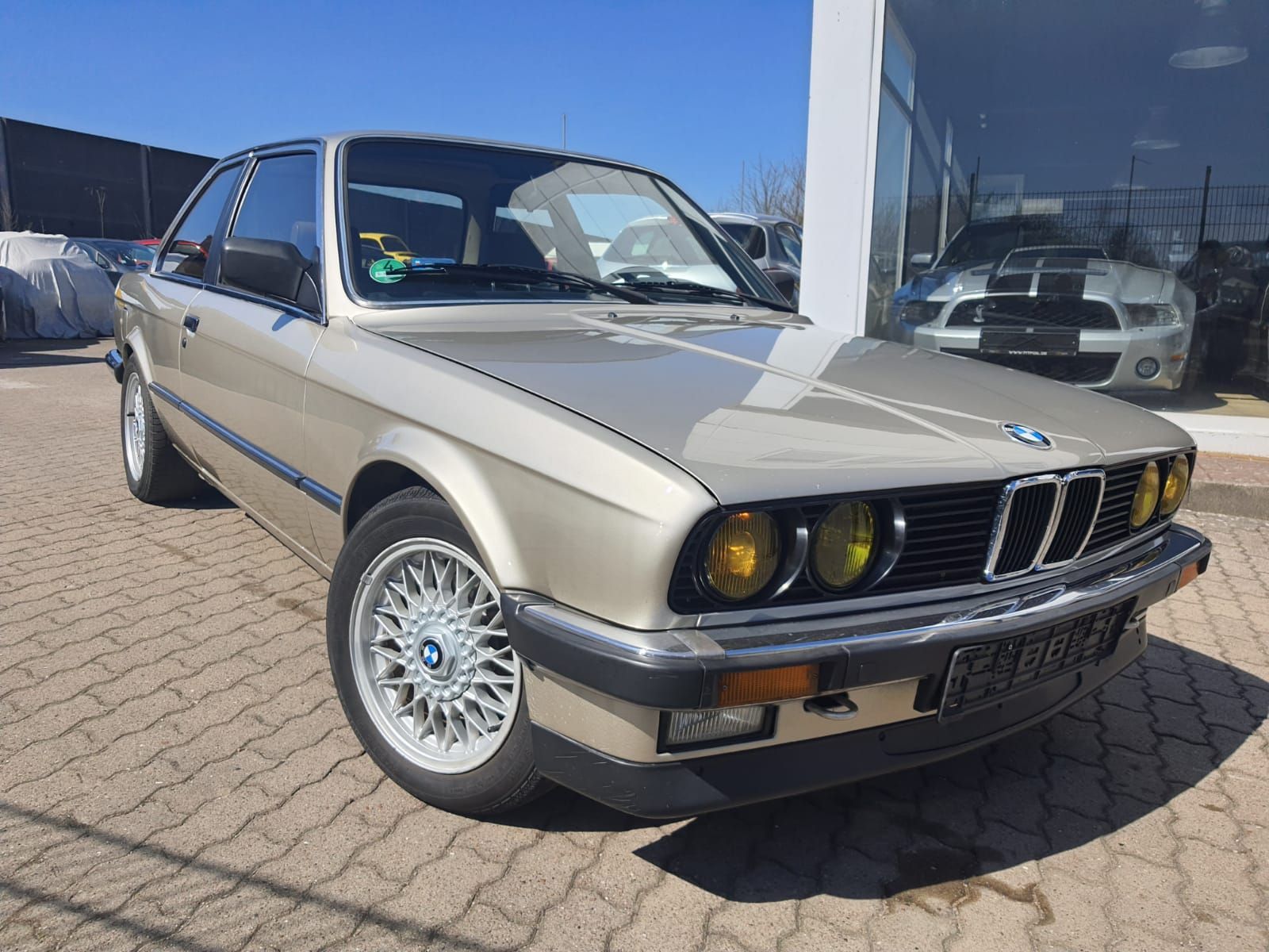 1986 BMW 325e (E30)