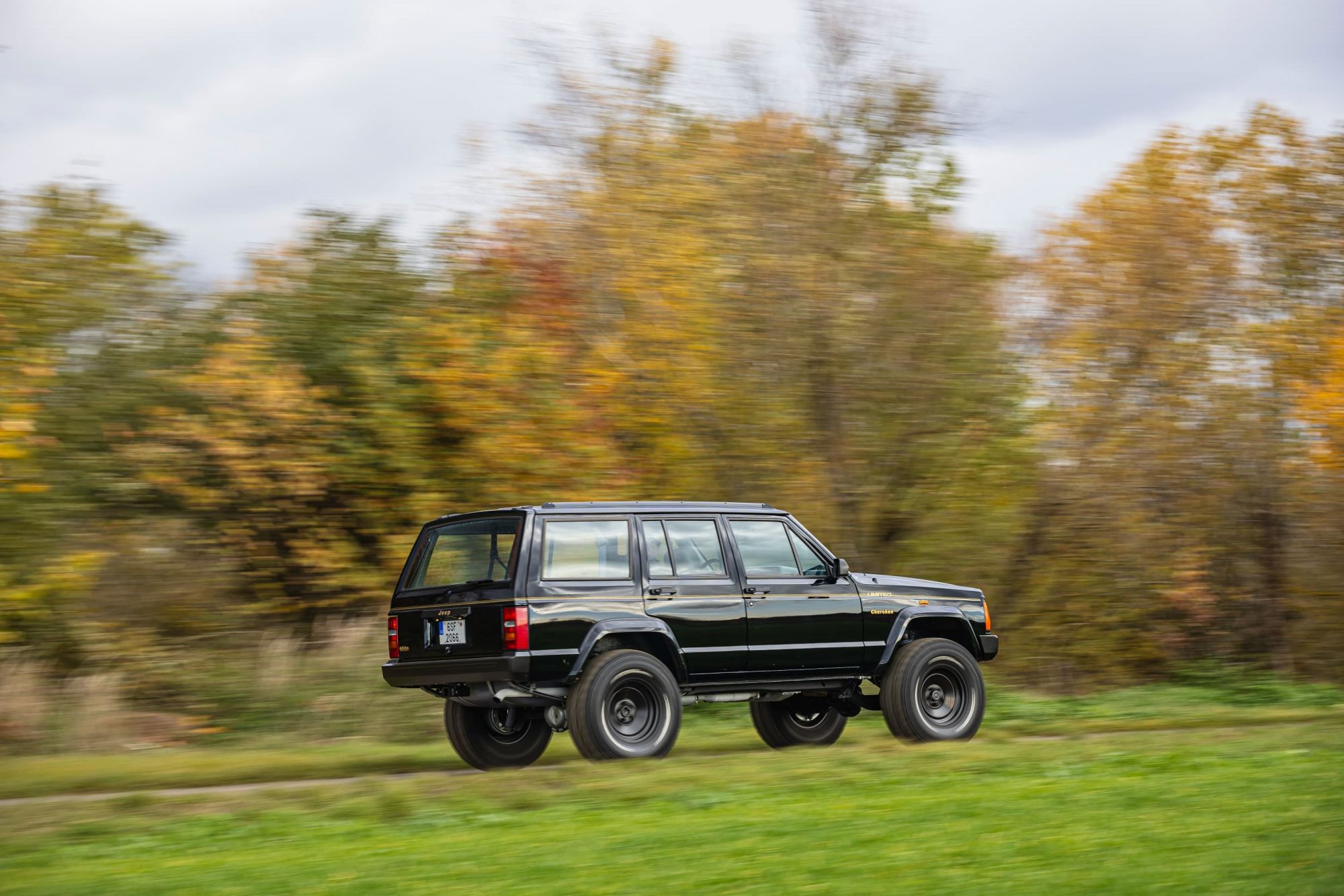 Jeep Cherokee 4.0_110