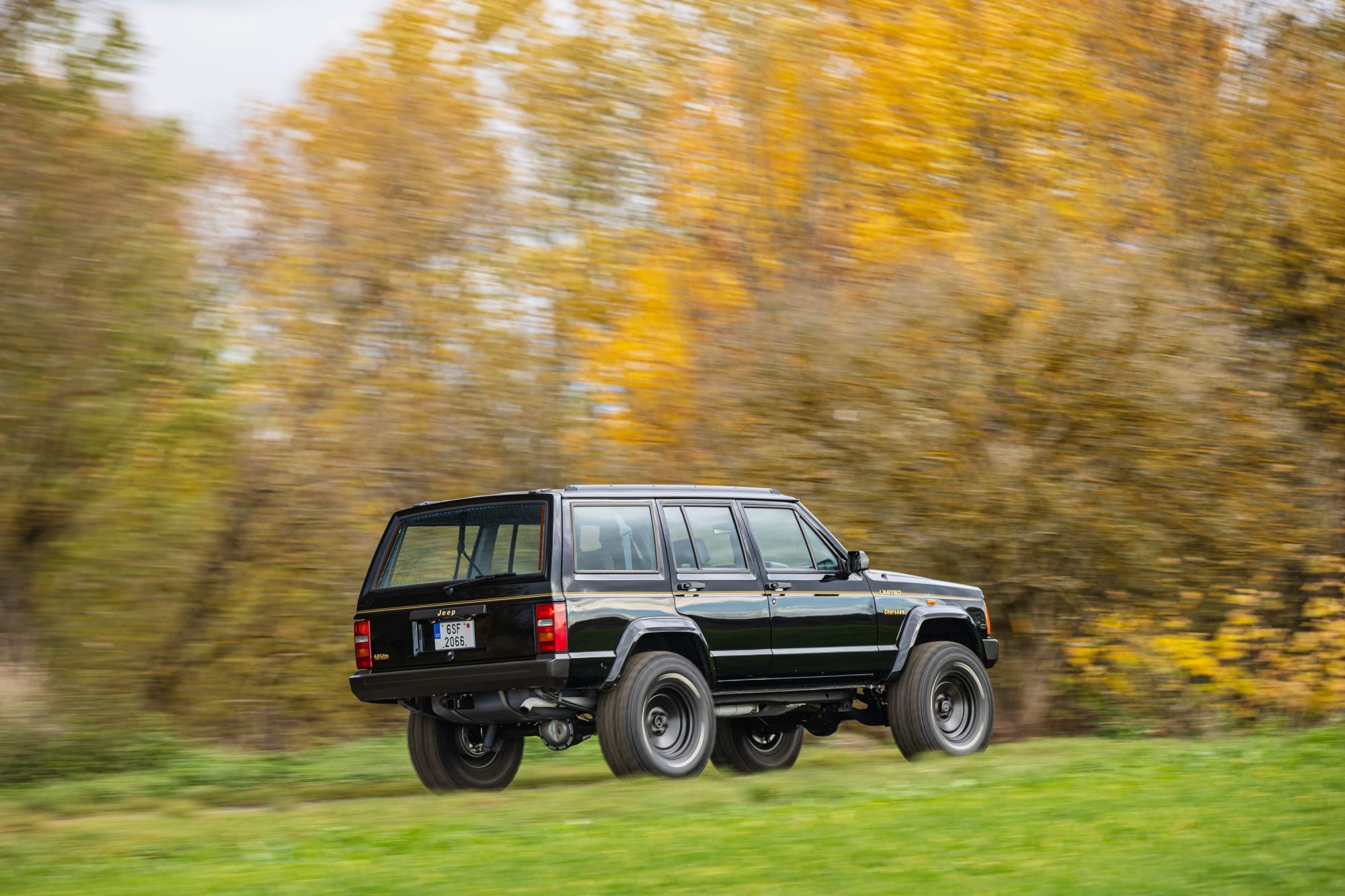 Jeep Cherokee 4.0_111