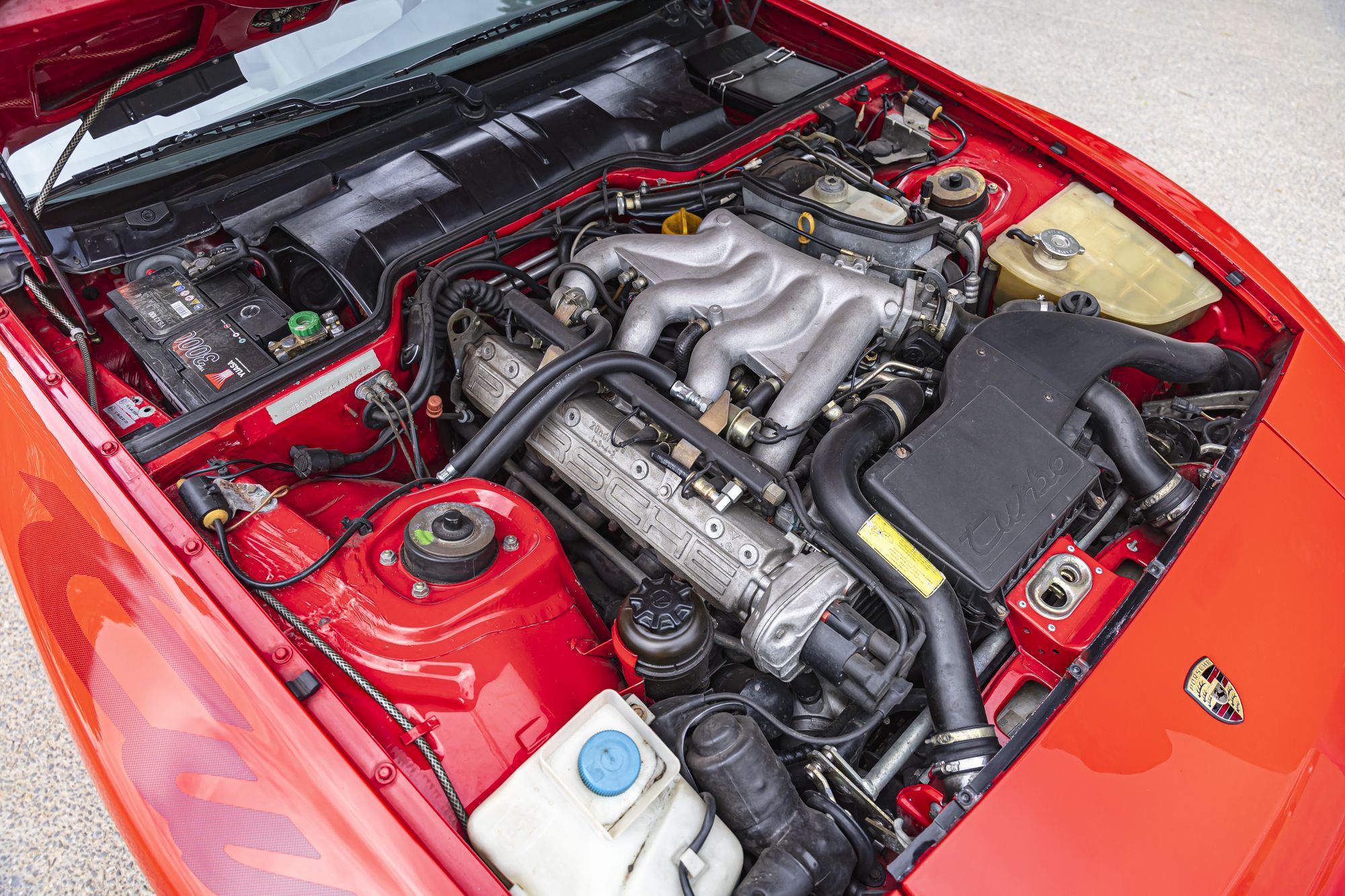 0-2500x0-storage-uploads-media-car-1076-porsche-944-turbo-red-11-fclk-.jpg