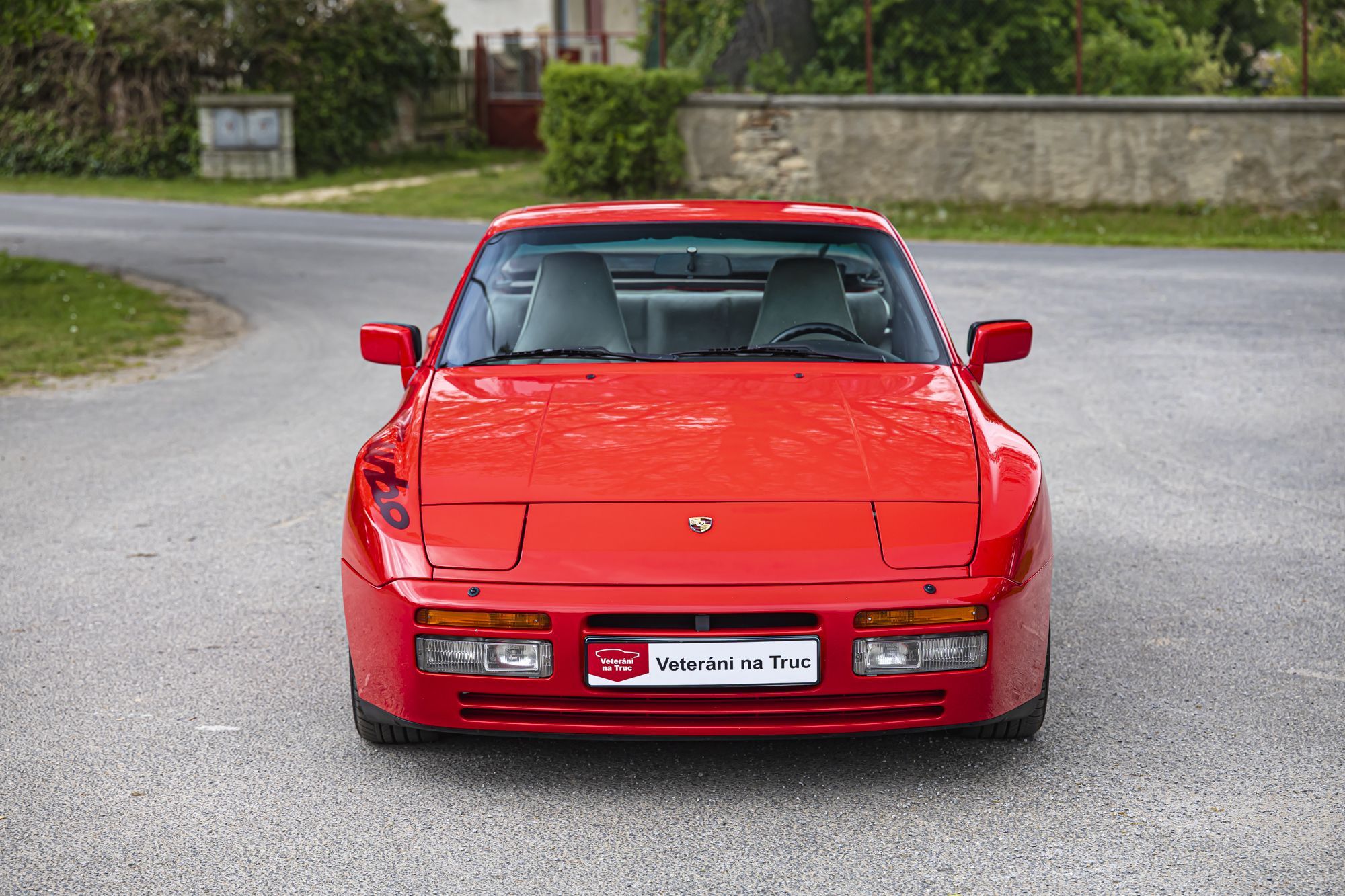 0-2500x0-storage-uploads-media-car-1076-porsche-944-turbo-red-8enc-.jpg