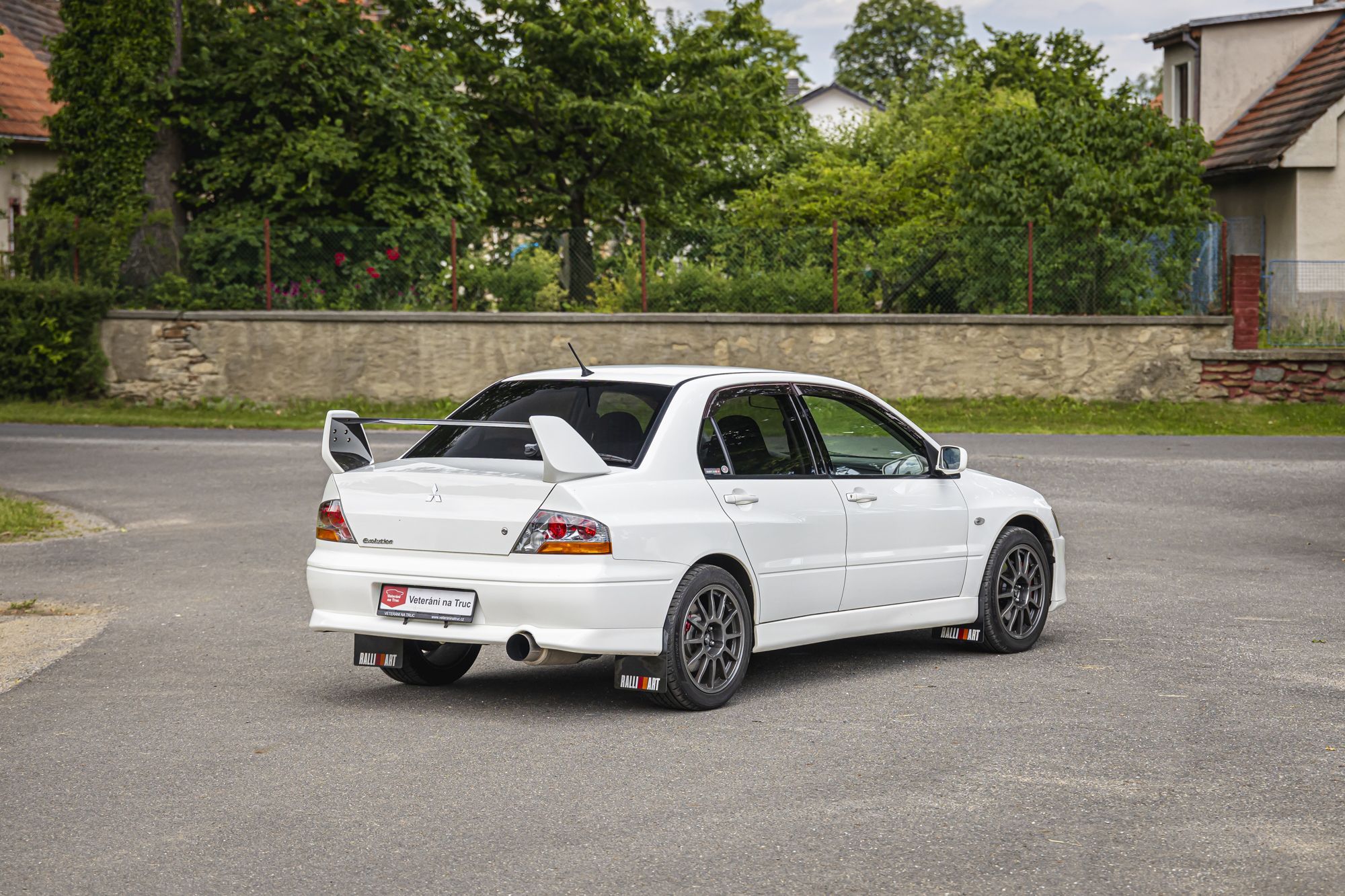 0-2500x0-storage-uploads-media-car-1201-mitsubishi-lancer-evo-8-fq-320-80-cwrk-.jpg