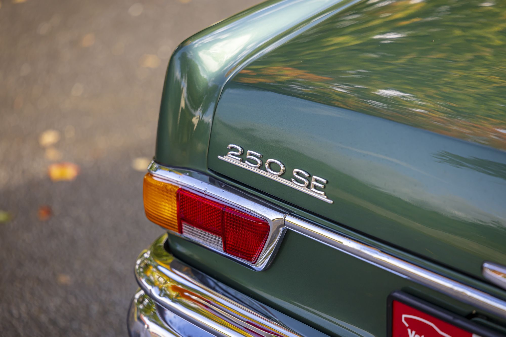 0-2500x0-storage-uploads-media-car-1426-mercedes-benz-250se-manual-green-20-qkg9-.jpg