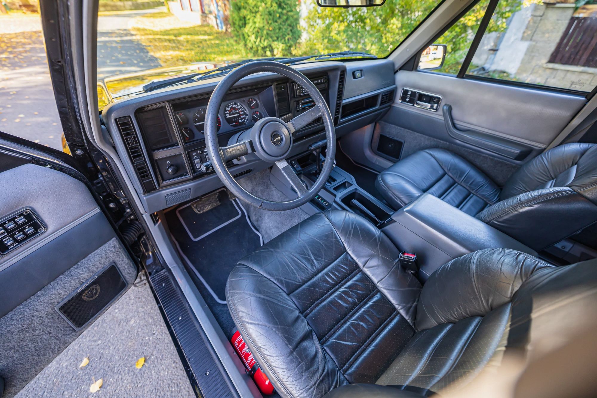 Jeep Cherokee 4.0_77