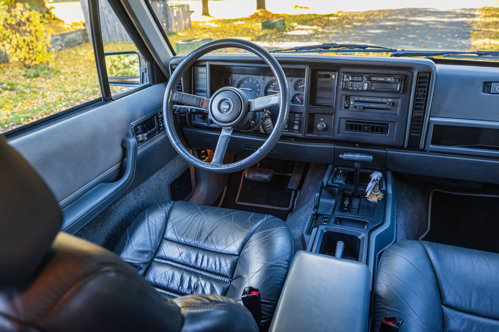 Jeep Cherokee 4.0_93