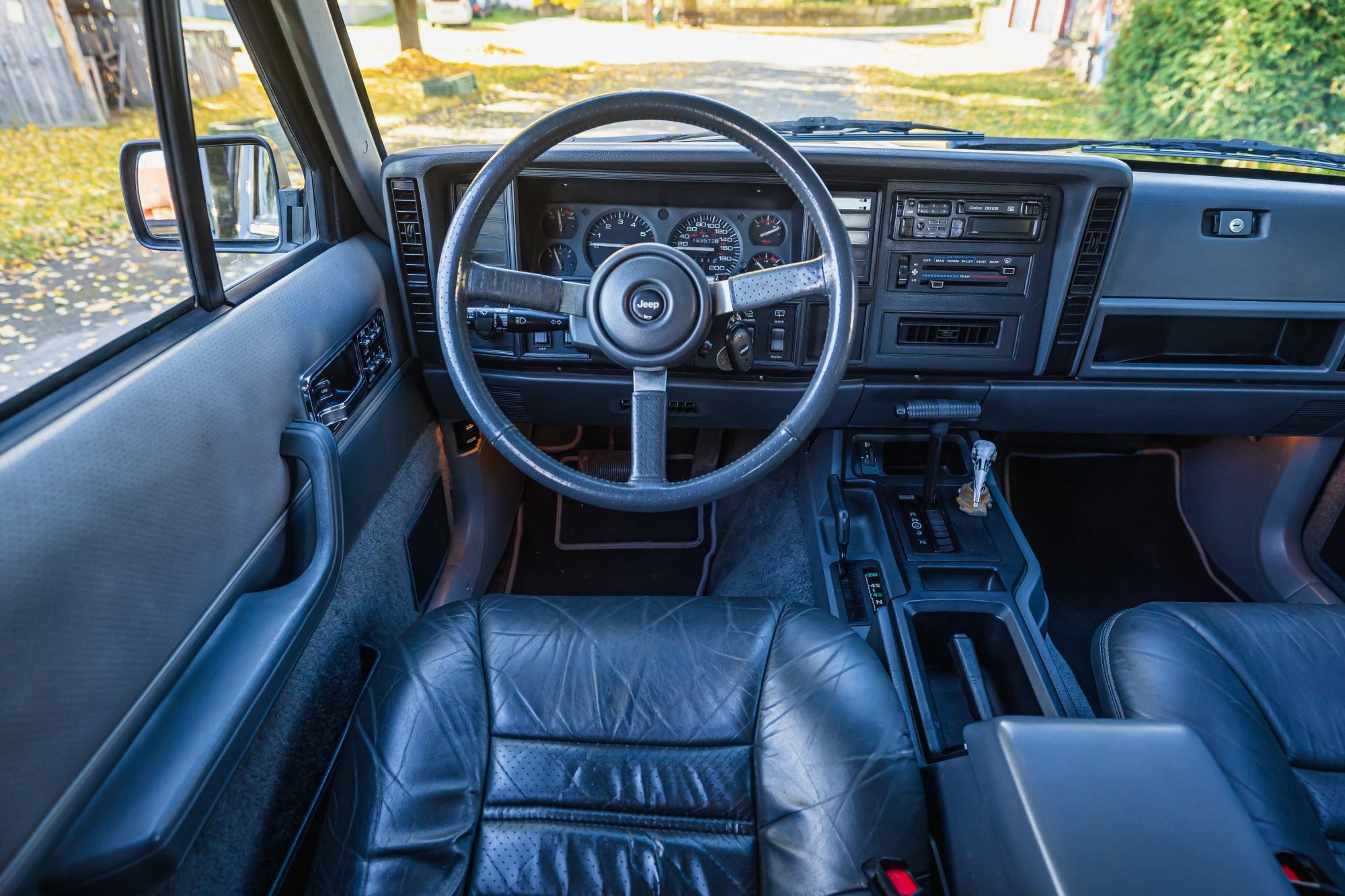 Jeep Cherokee 4.0_94