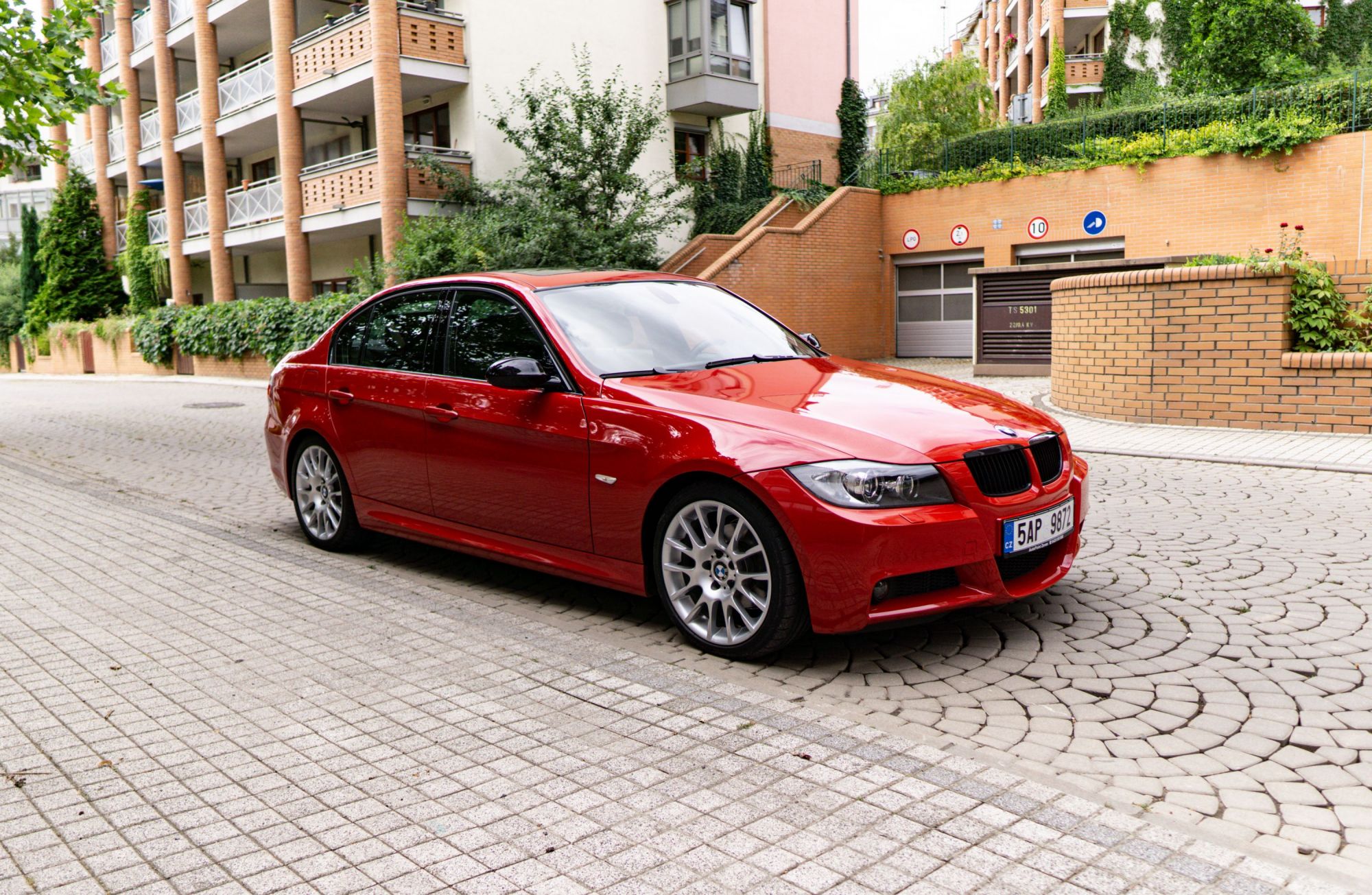 2006 BMW 320si