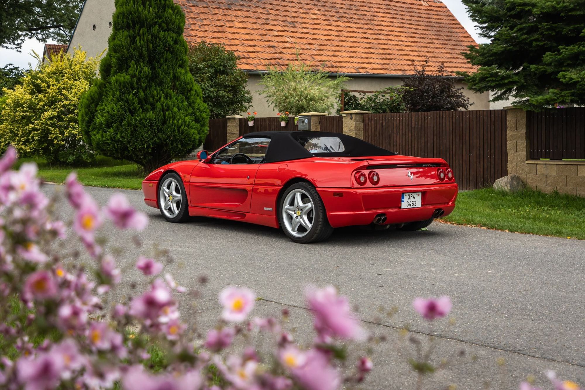 0-ferrari-355f1-77-.jpg