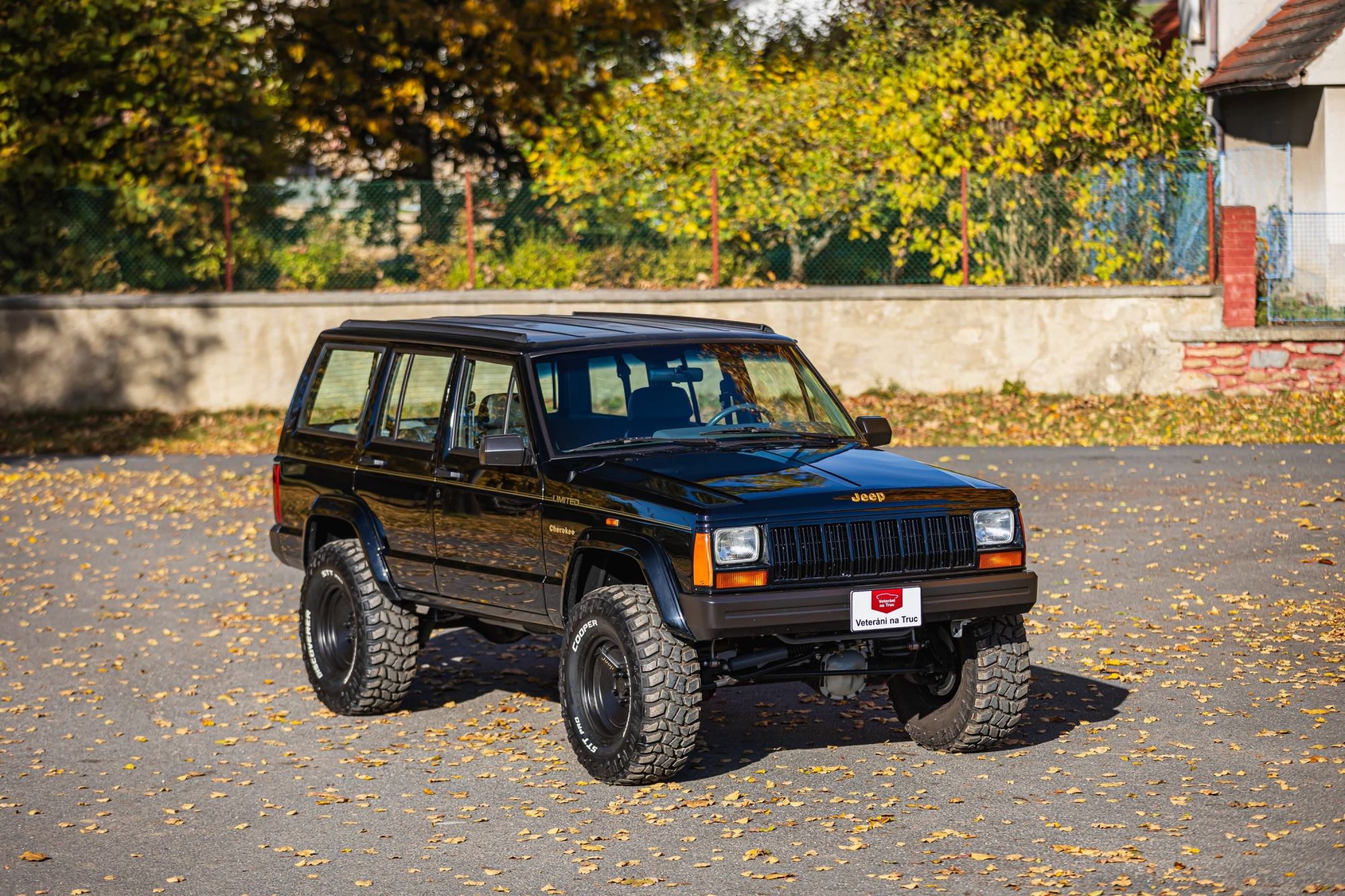 0-jeep-cherokee-4-0-2-.jpg