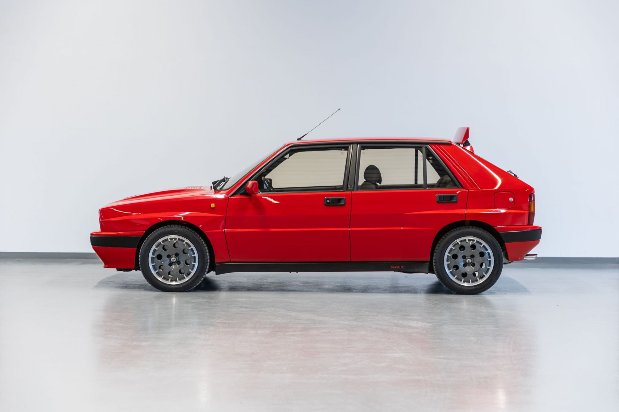 0-lancia-delta-16v-34-.jpg