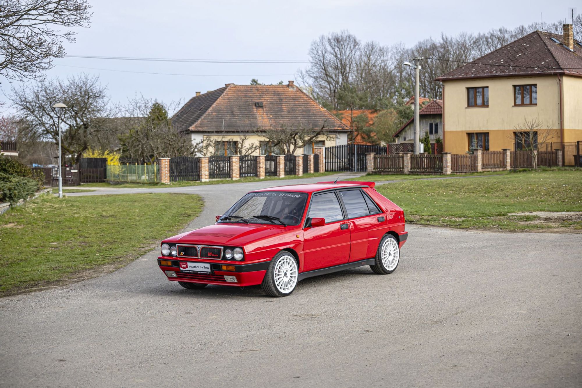 0-lancia-delta-integrale-8v-red-92-.jpg