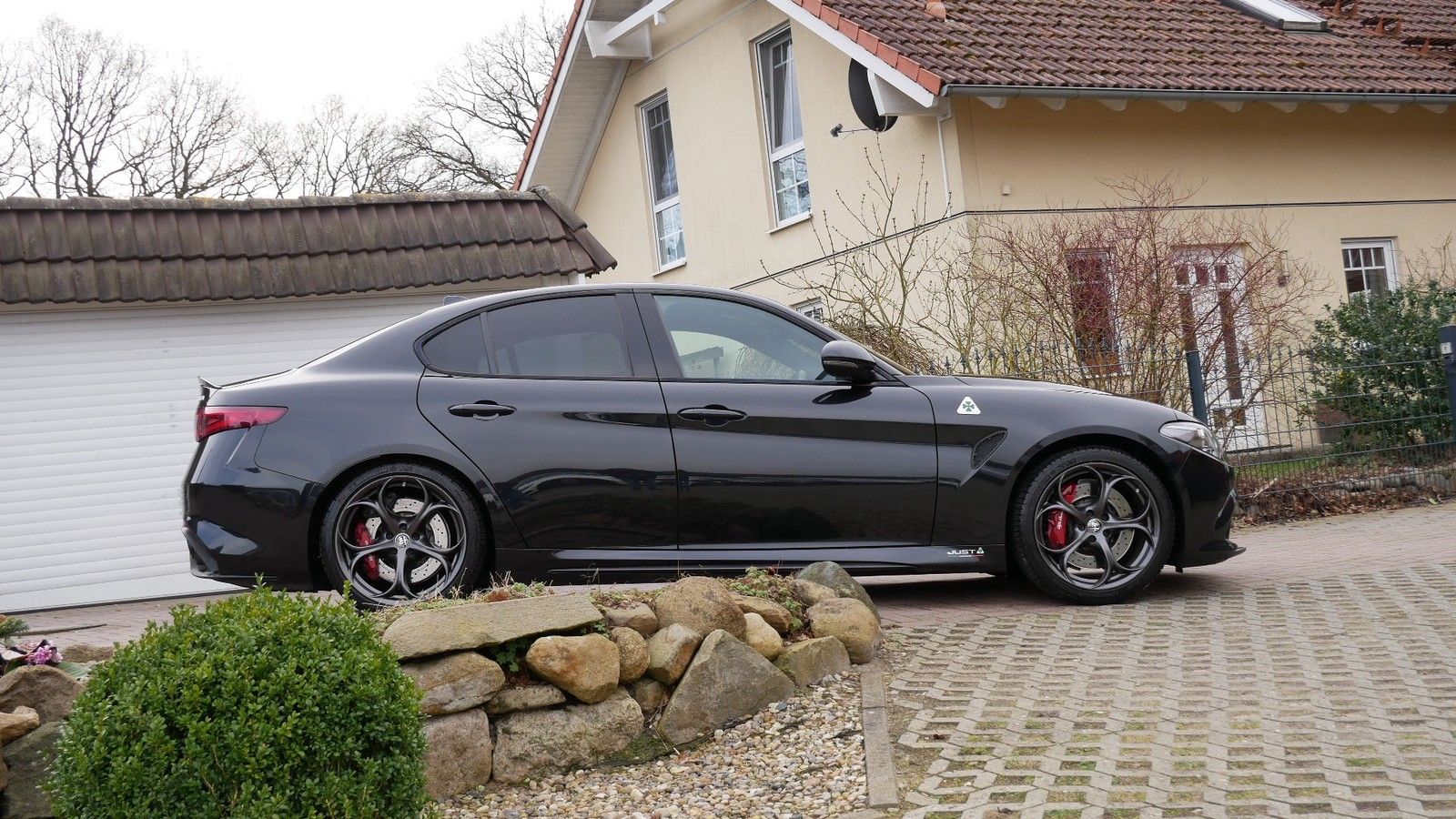 62f23b2e3c2531.05468837