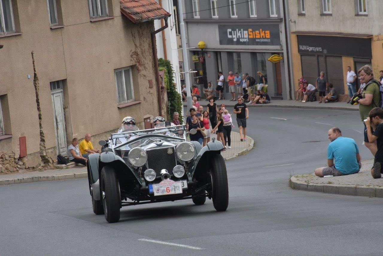 118881388_4377076265667101_6124274014879617112_o