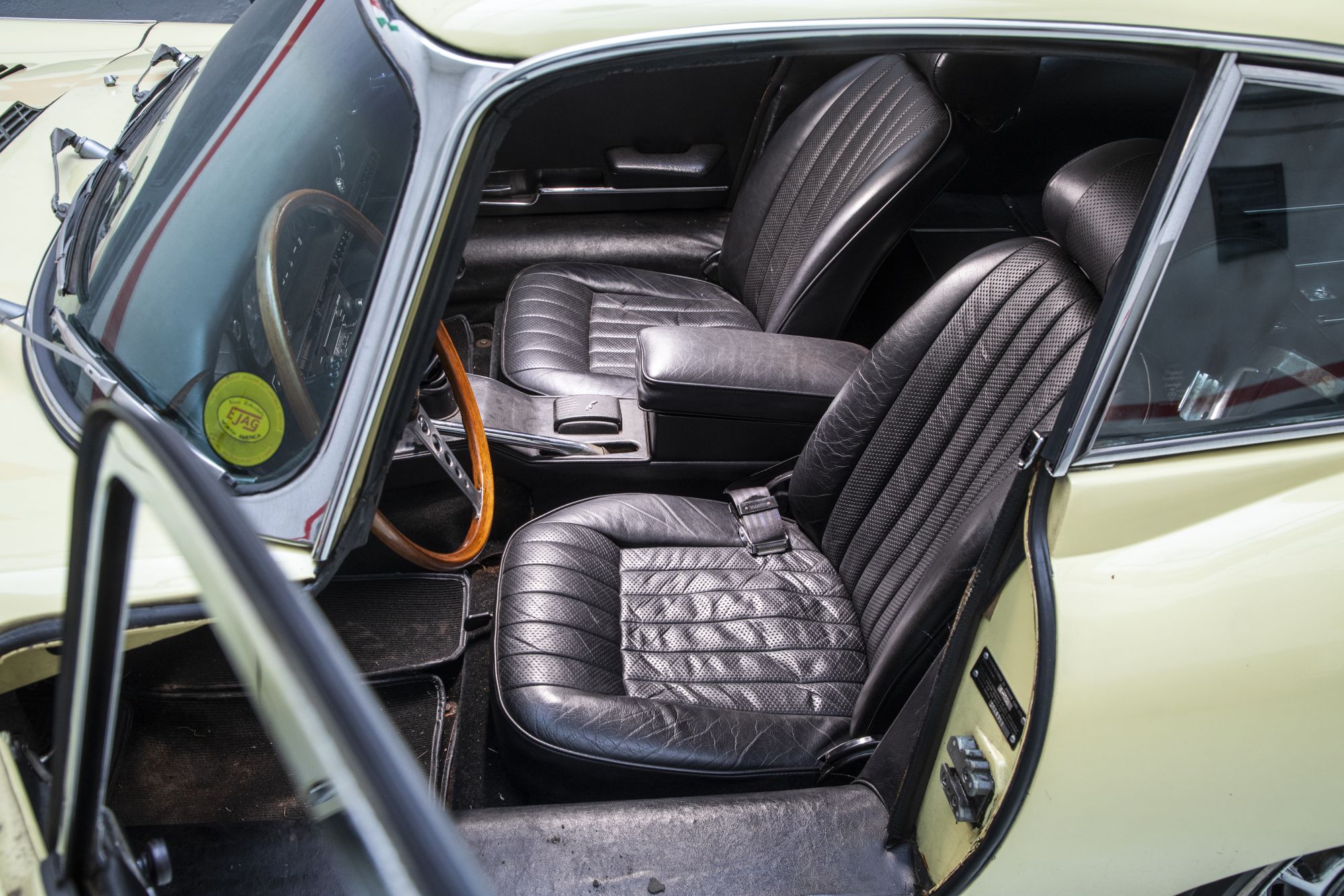 Jaguar E-type MKII 4.2_19