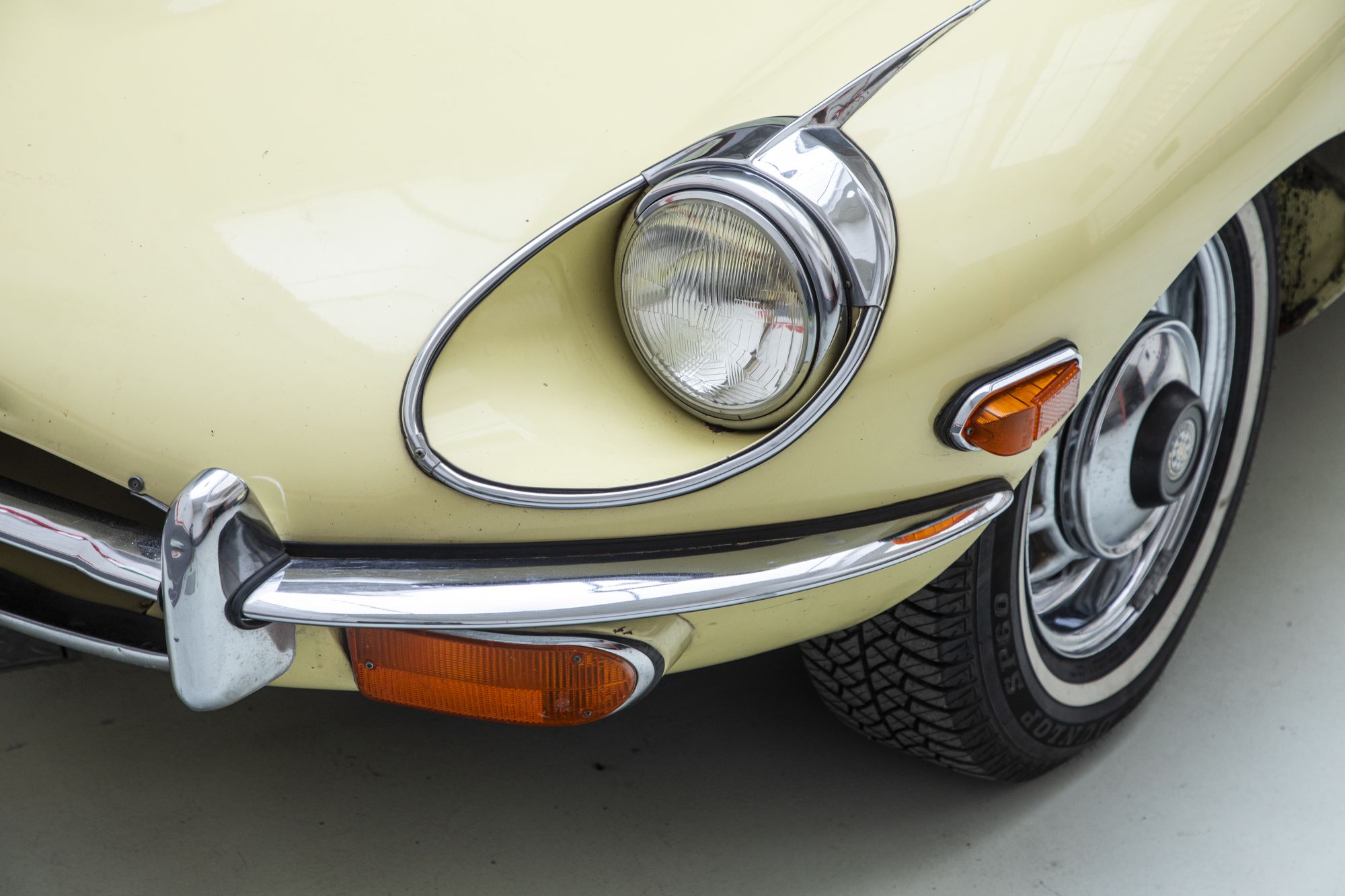 Jaguar E-type MKII 4.2_29