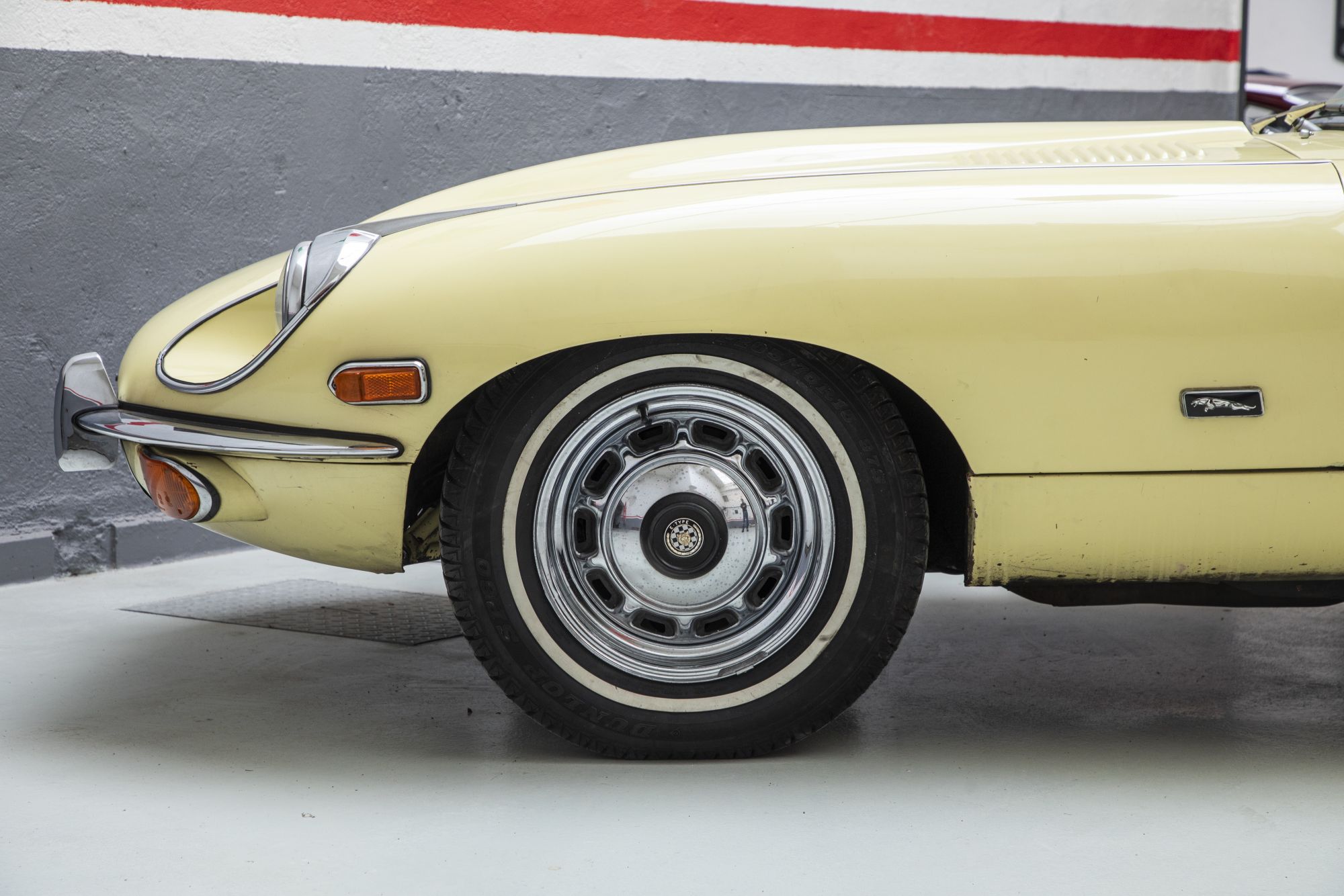 Jaguar E-type MKII 4.2_31