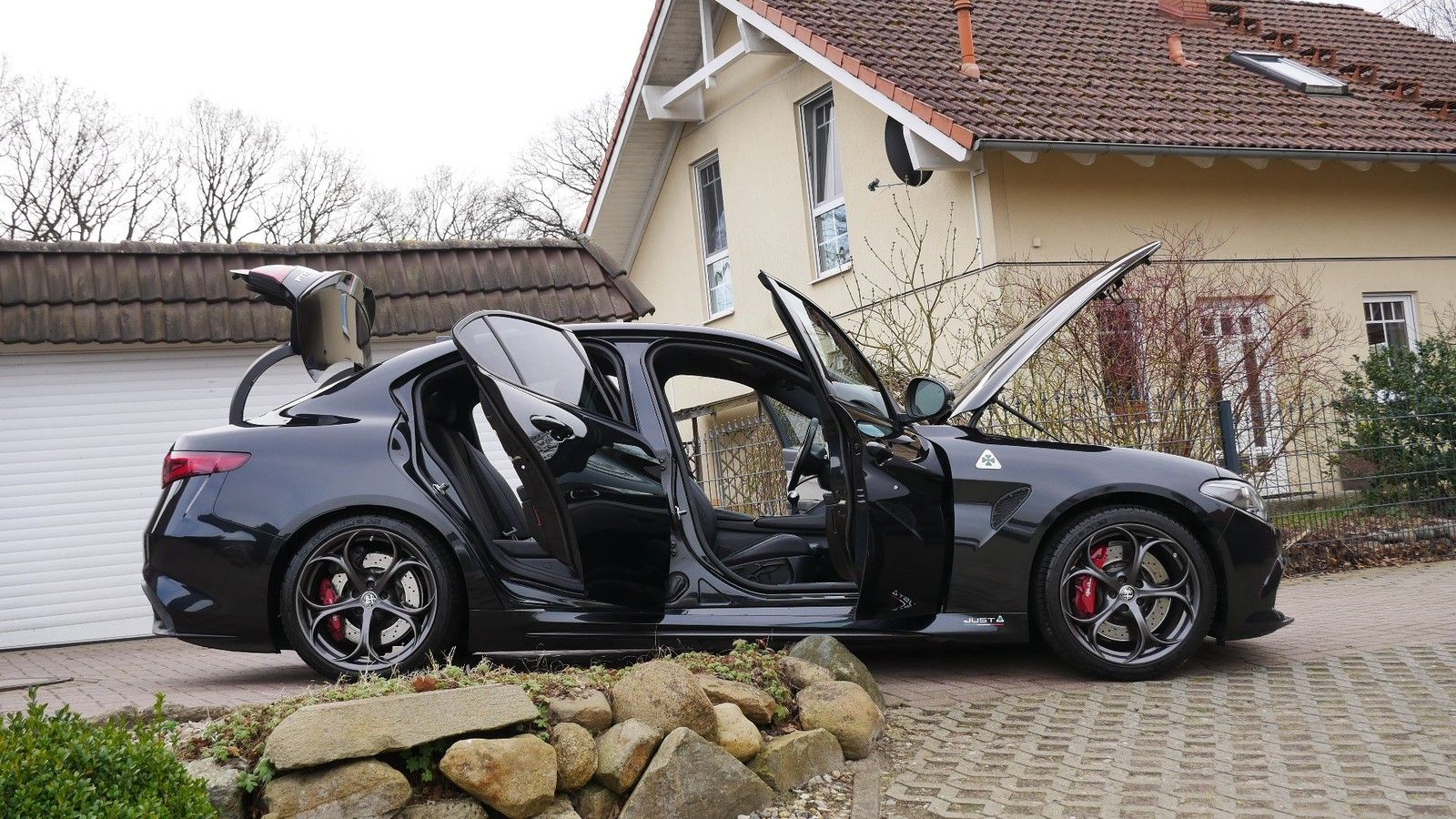 62f23b35d17725.24292850