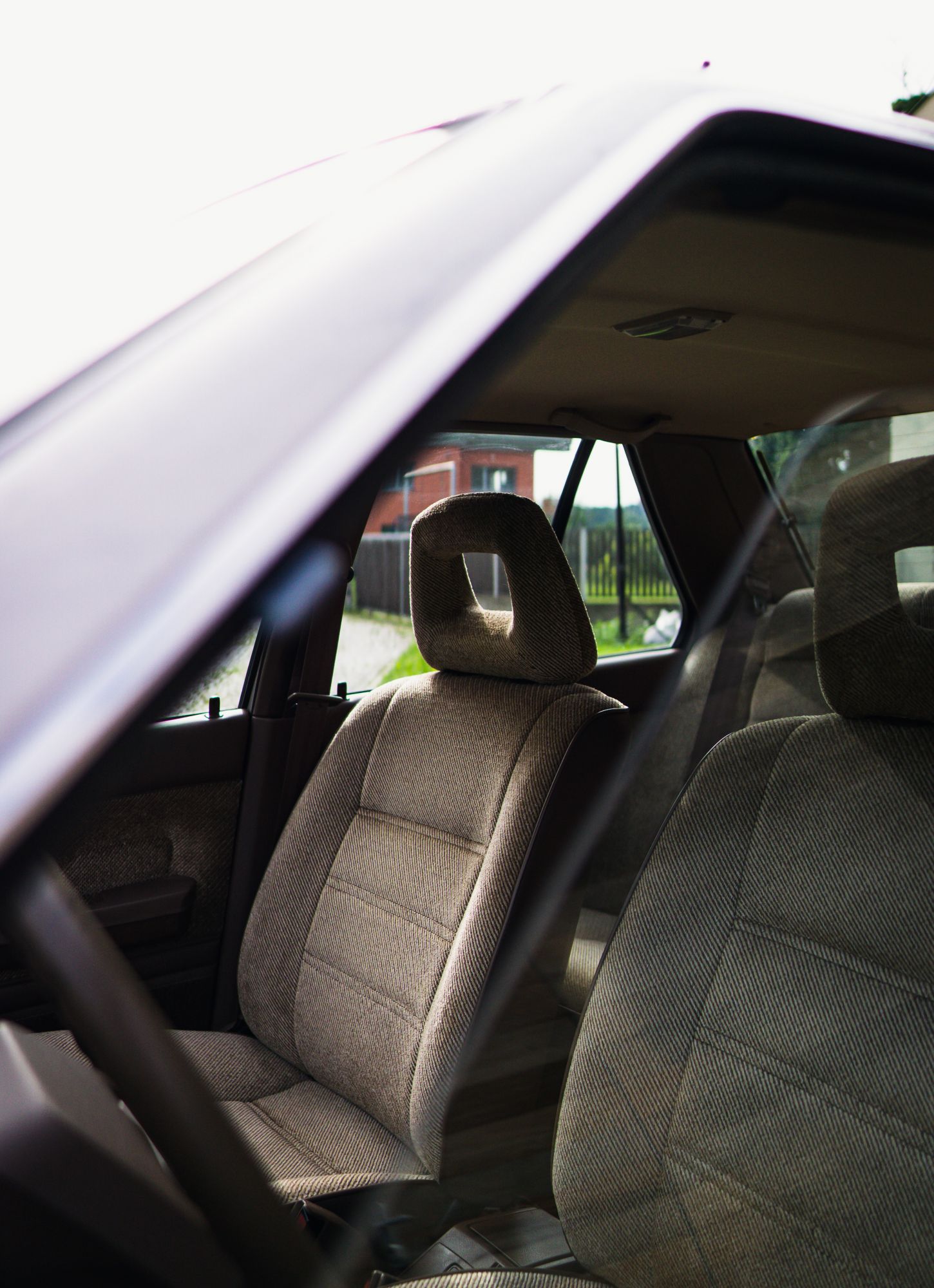 28058436-ED16-48A0-AE2F-924AE045BA07