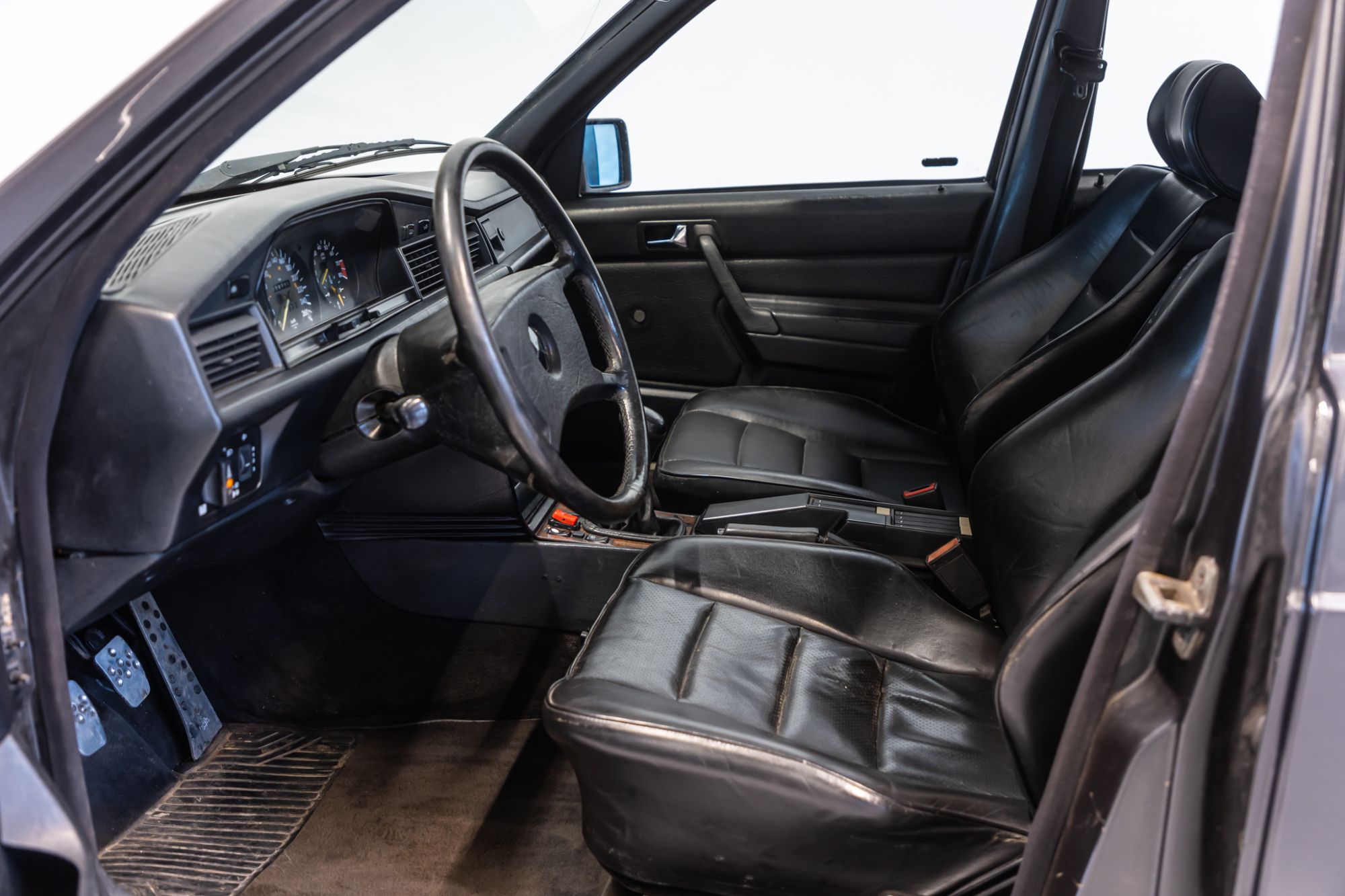 Mercedes 2.3 16V_11.JPG