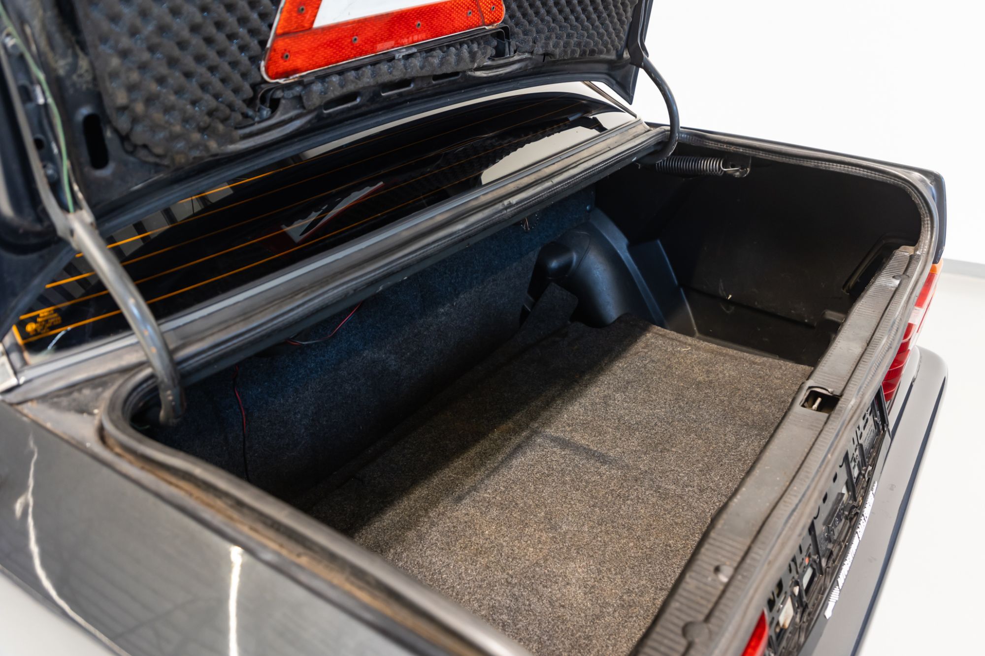 Mercedes 2.3 16V_18.JPG