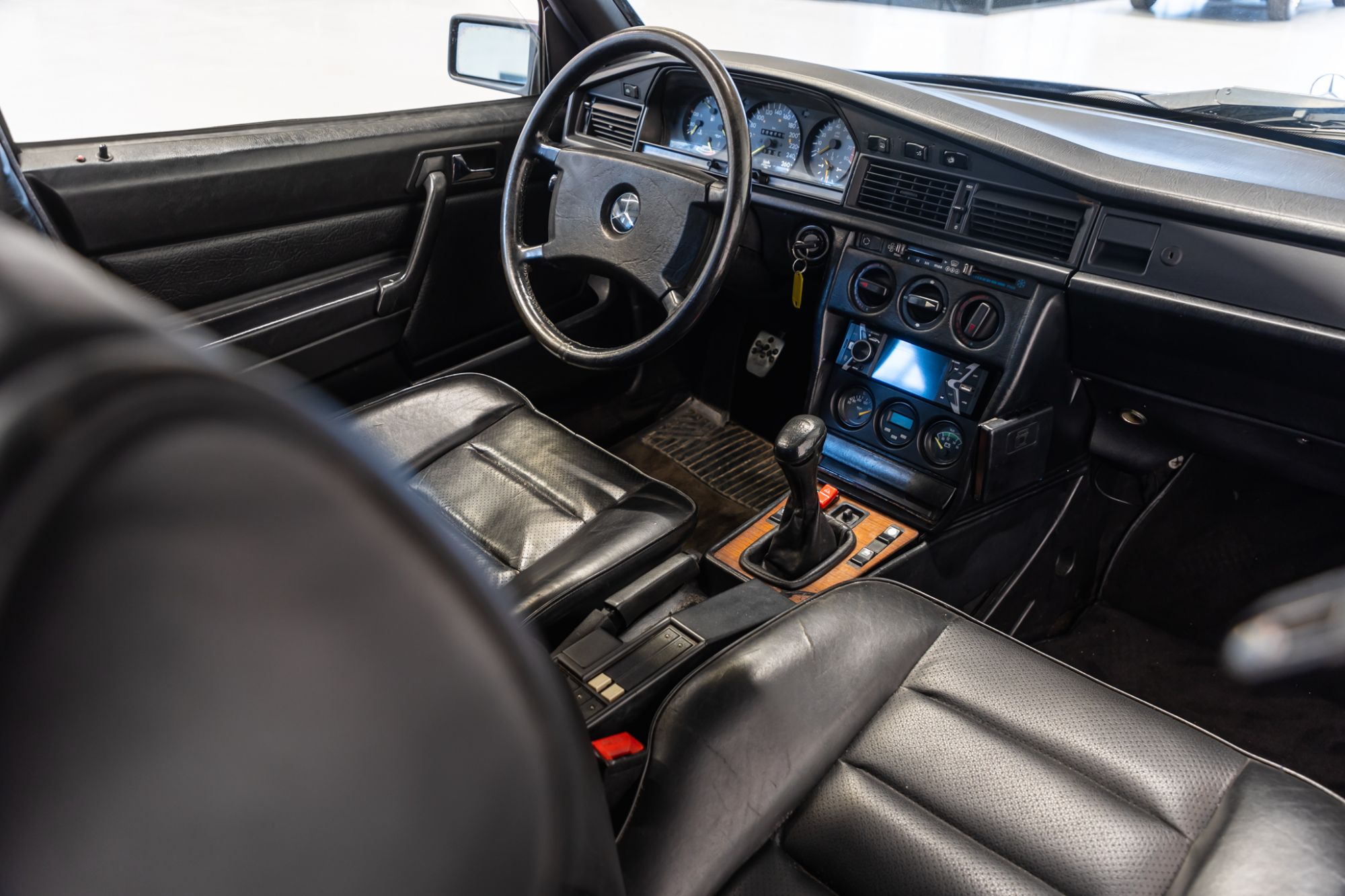 Mercedes 2.3 16V_20.JPG