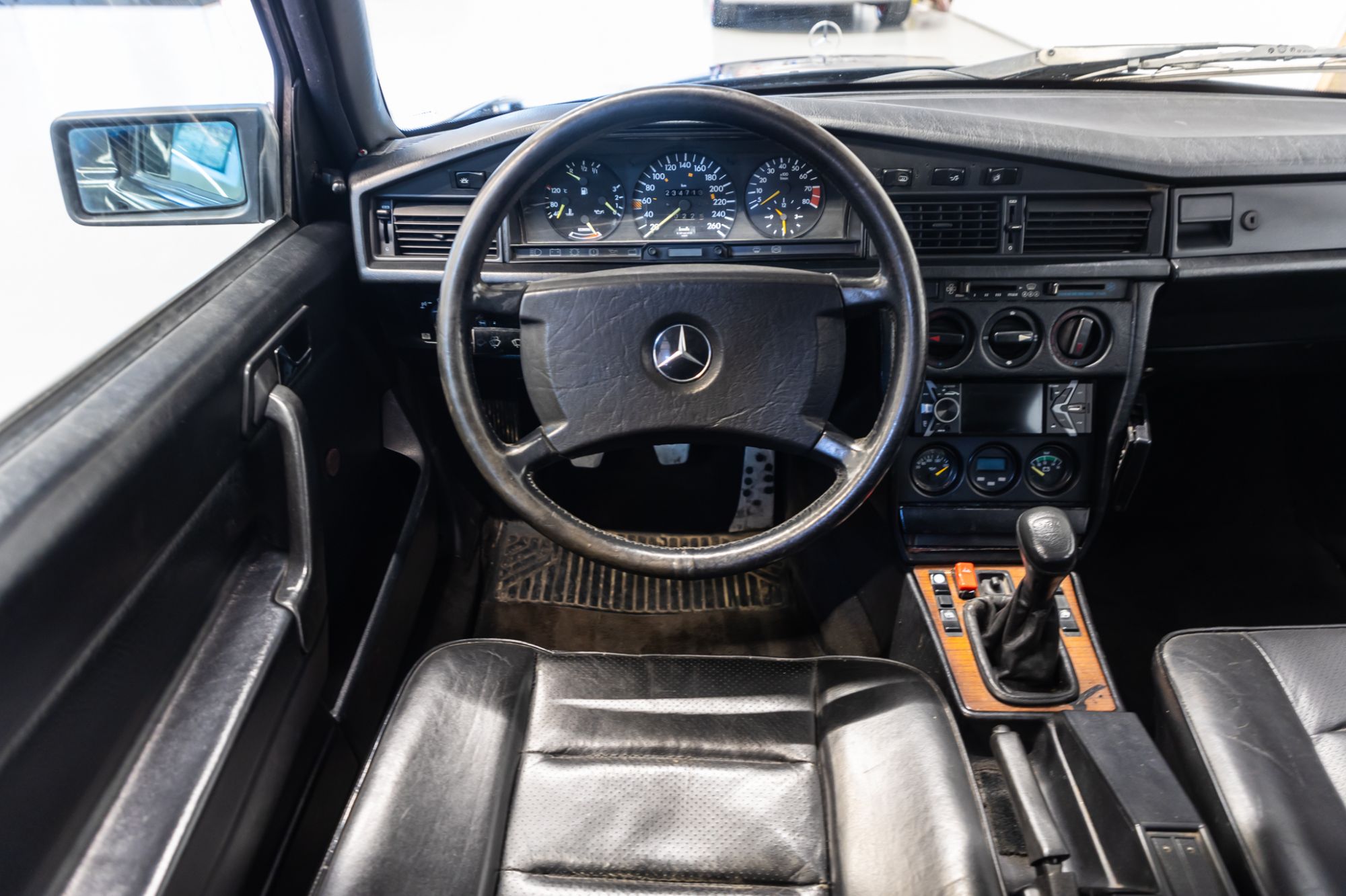Mercedes 2.3 16V_21.JPG