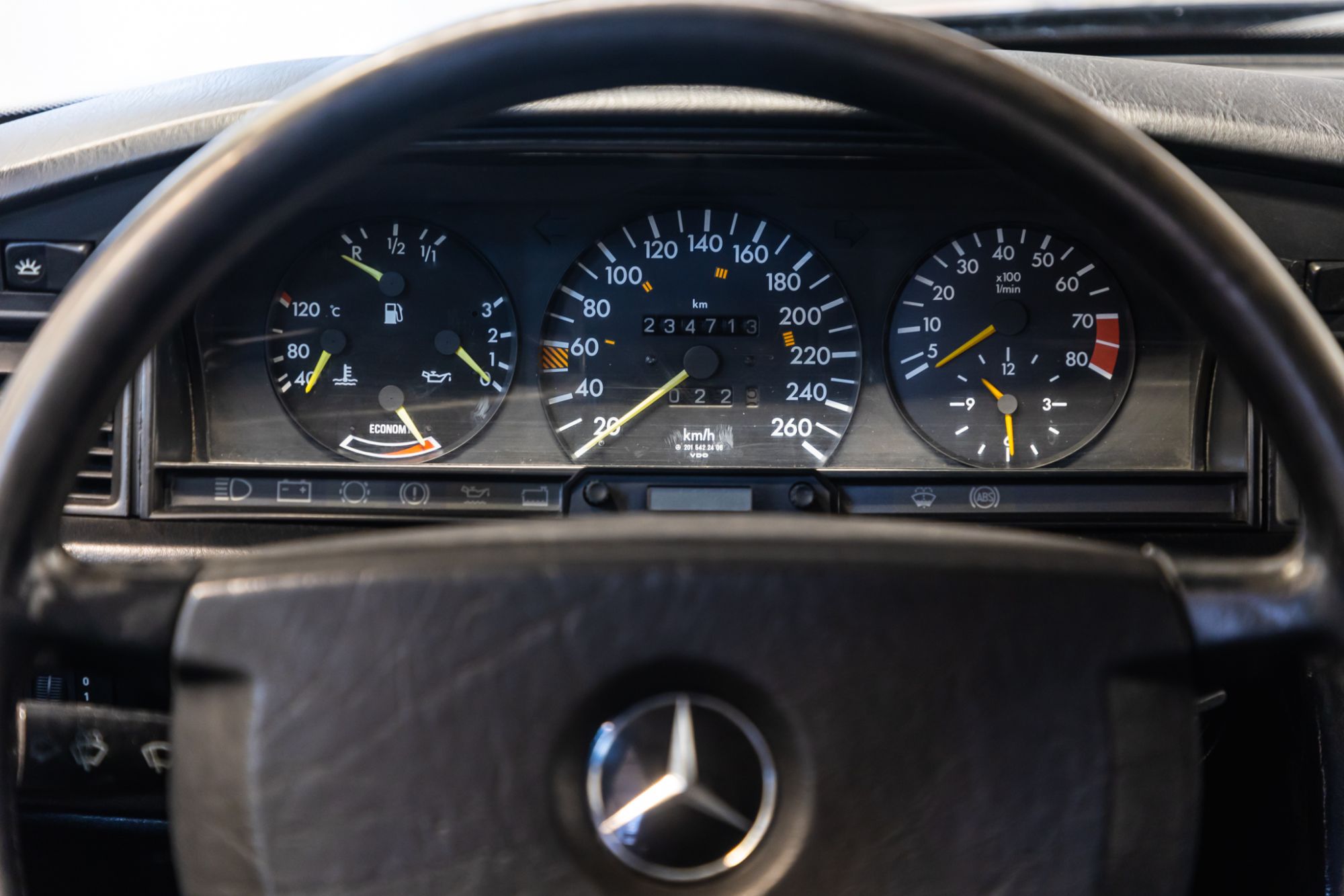 Mercedes 2.3 16V_22.JPG