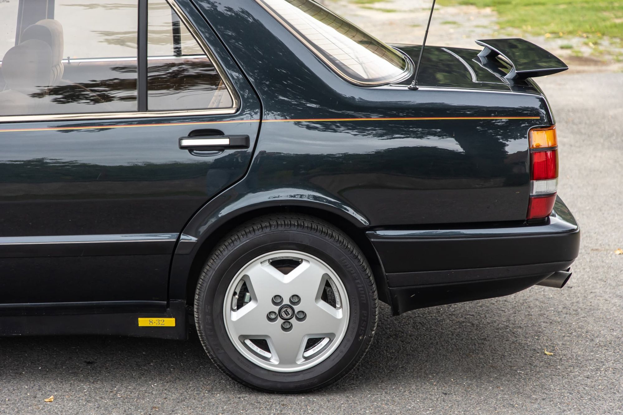 Lancia Thema 8.32_20