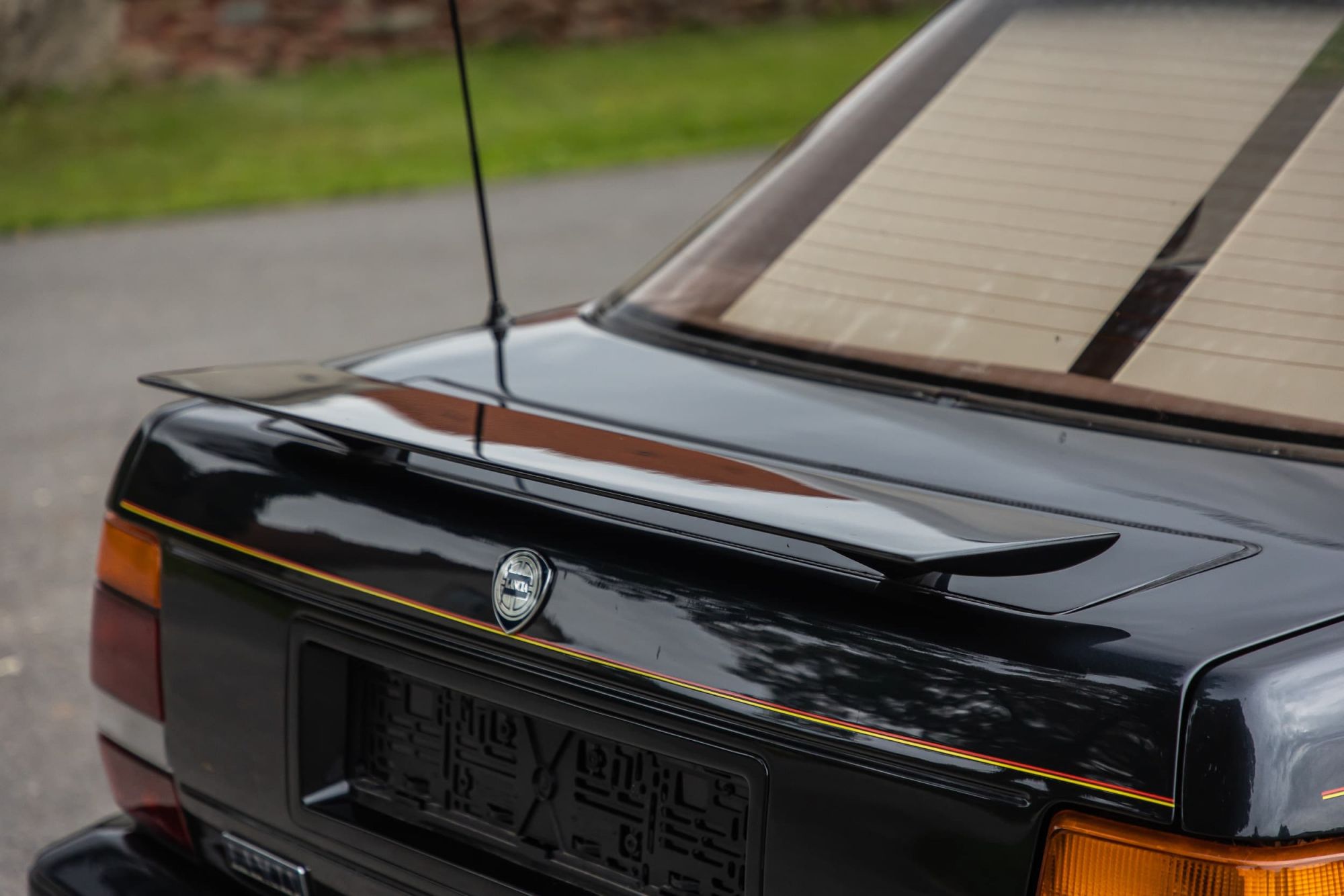 Lancia Thema 8.32_26