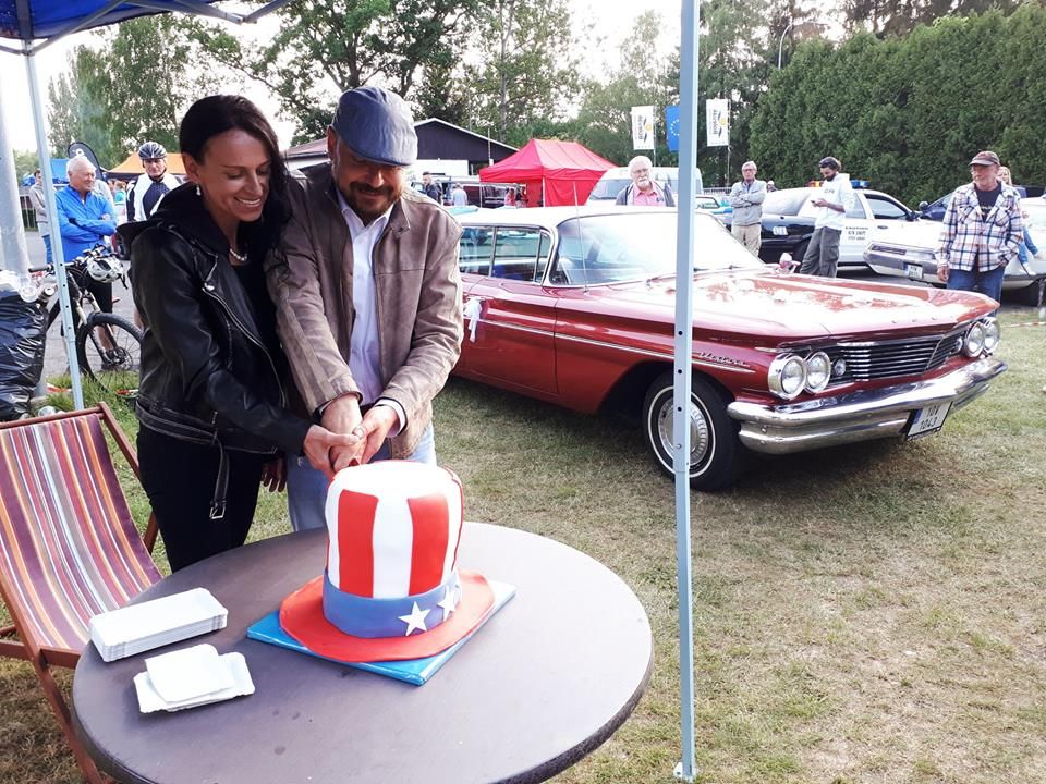 33105763_1191561427653402_1931240011810734080_n