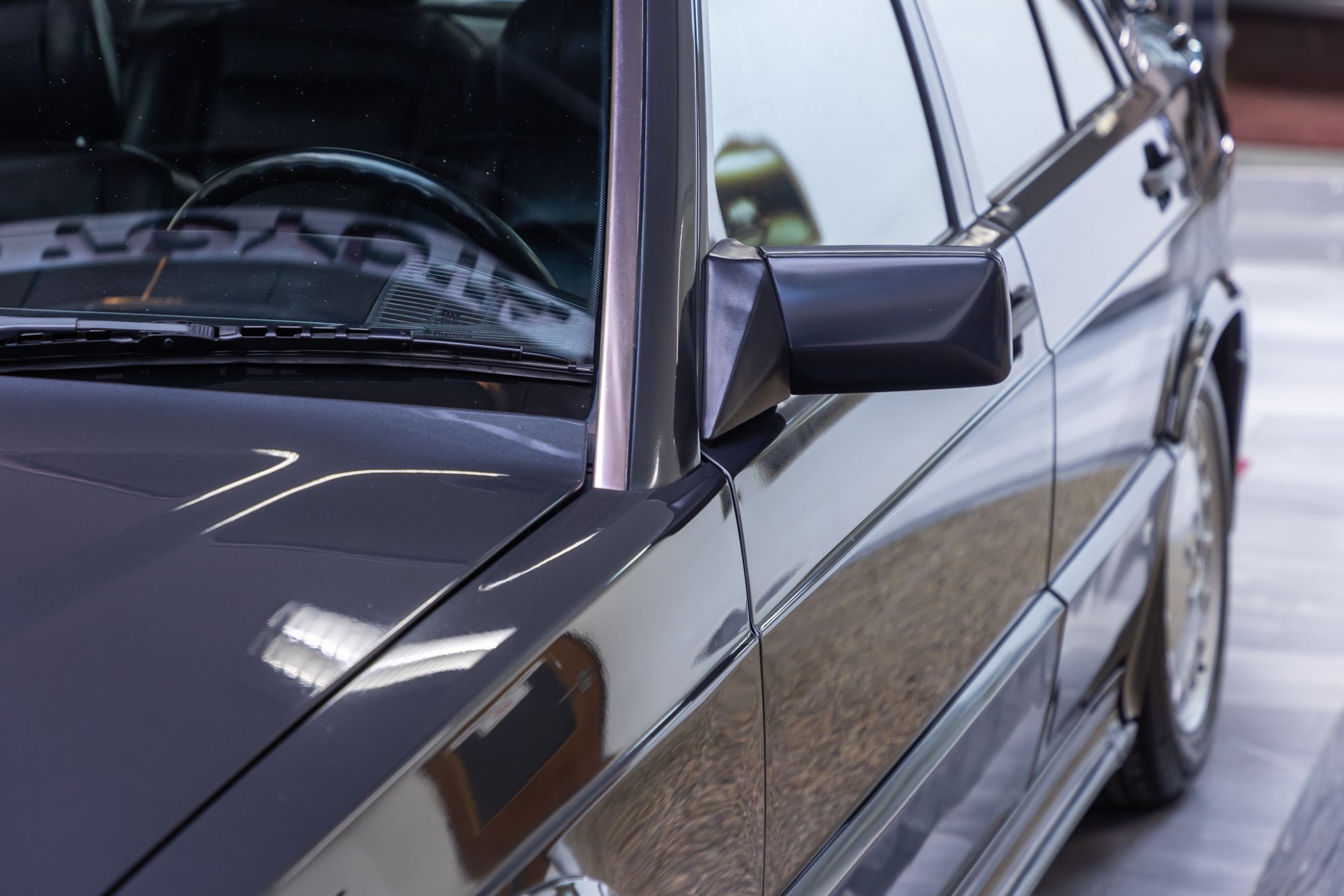 Mercedes Benz 190E 2.5 16V_18.JPG