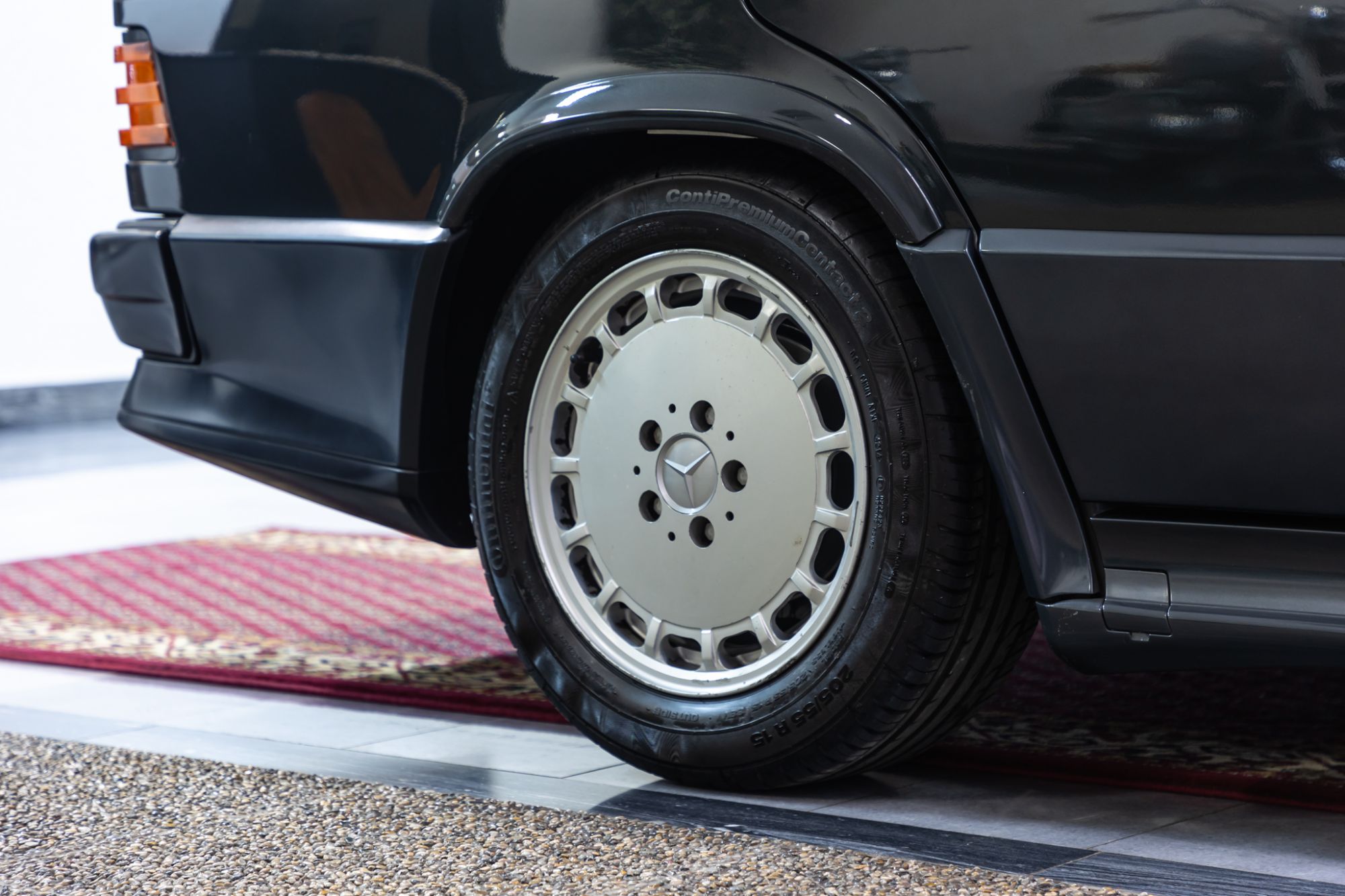 Mercedes Benz 190E 2.5 16V_23.JPG