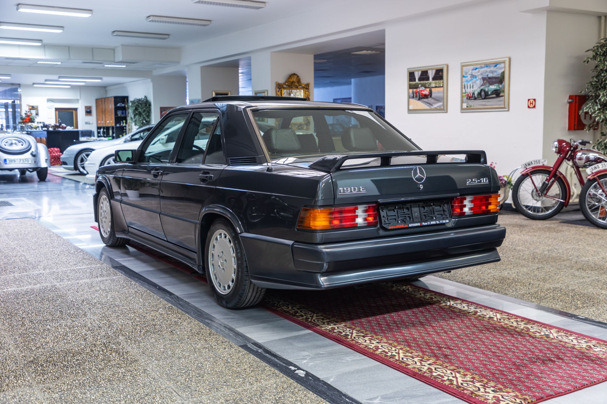 Mercedes Benz 190E 2.5 16V_33.JPG