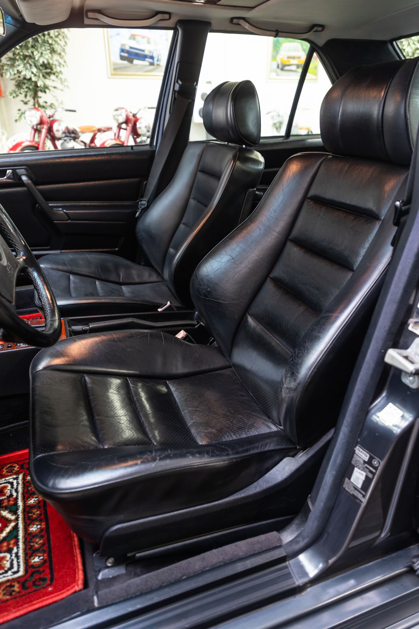 Mercedes Benz 190E 2.5 16V_42.JPG