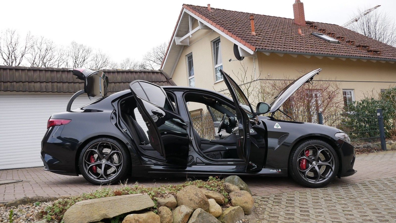 62f23b35188789.71038493