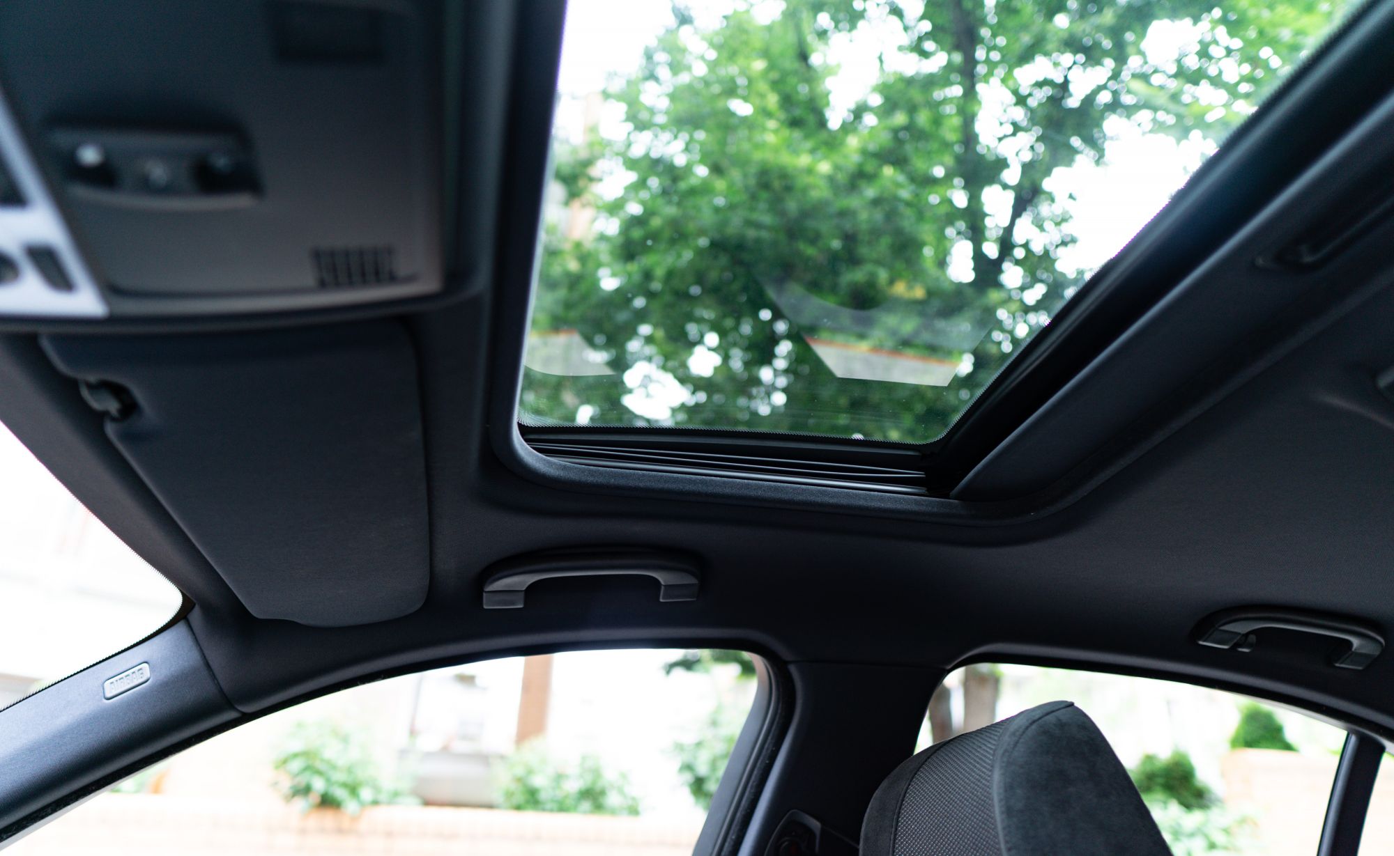 7B698088-31AF-4DF1-84E3-0860EF62A409