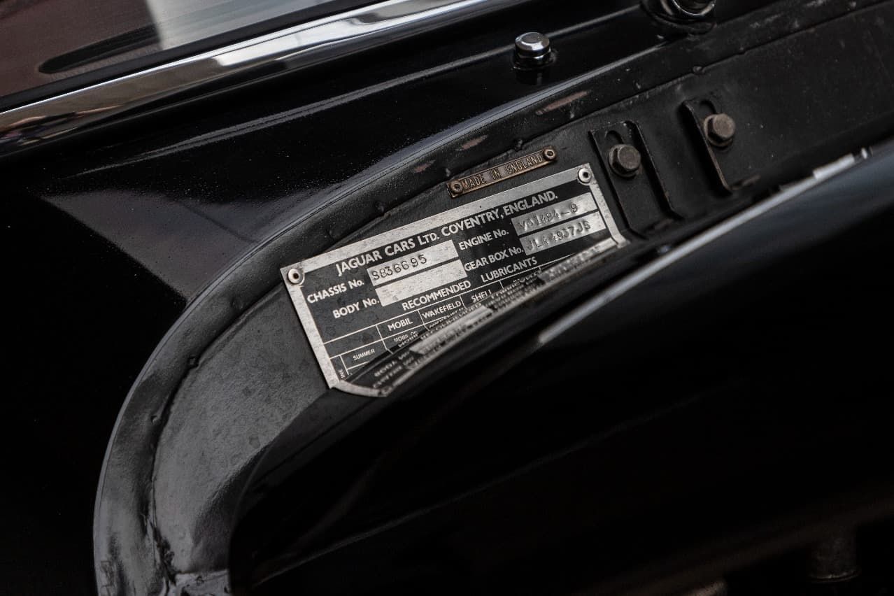 Jaguar 3.8S_26