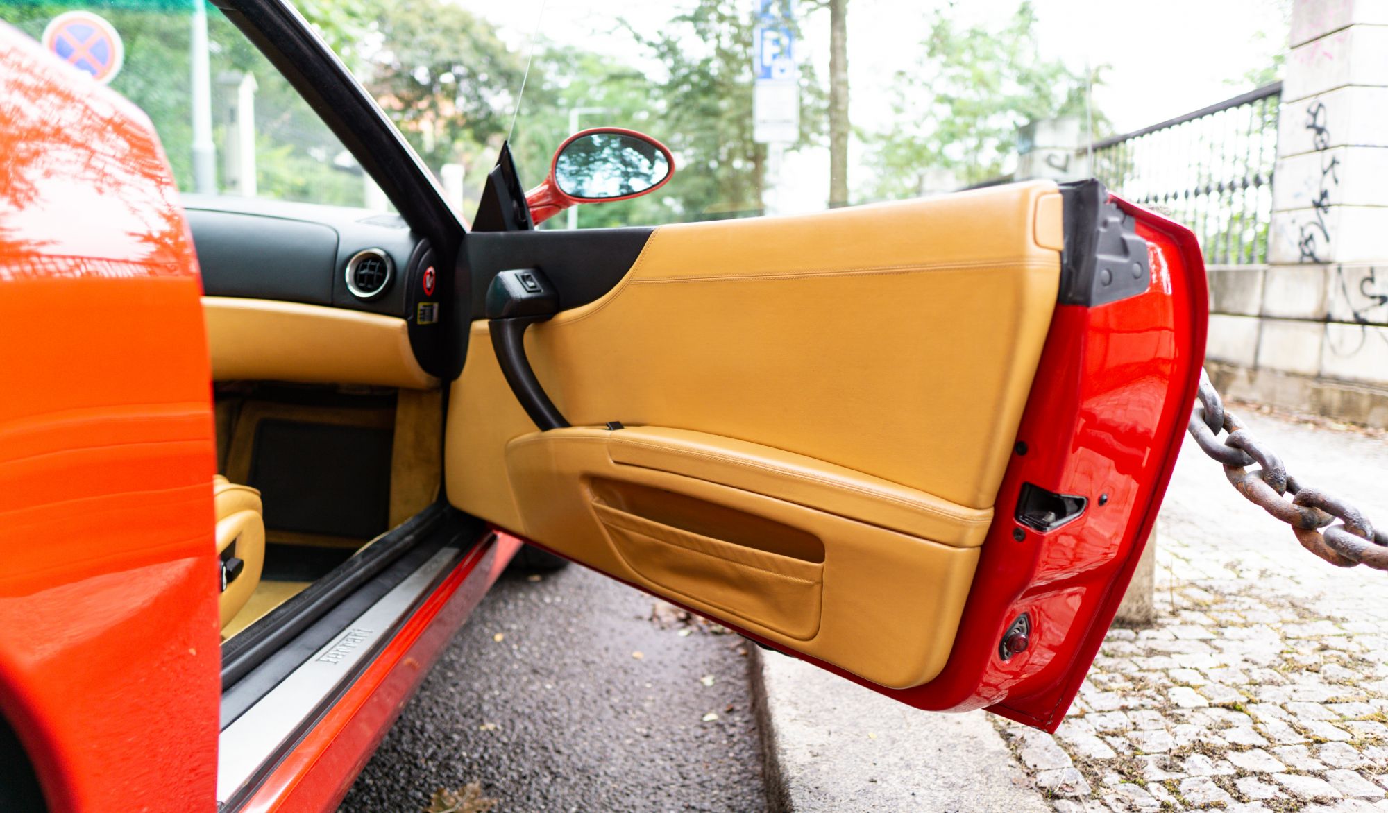 AC0DA6CA-E348-4822-80AA-C062FD423791