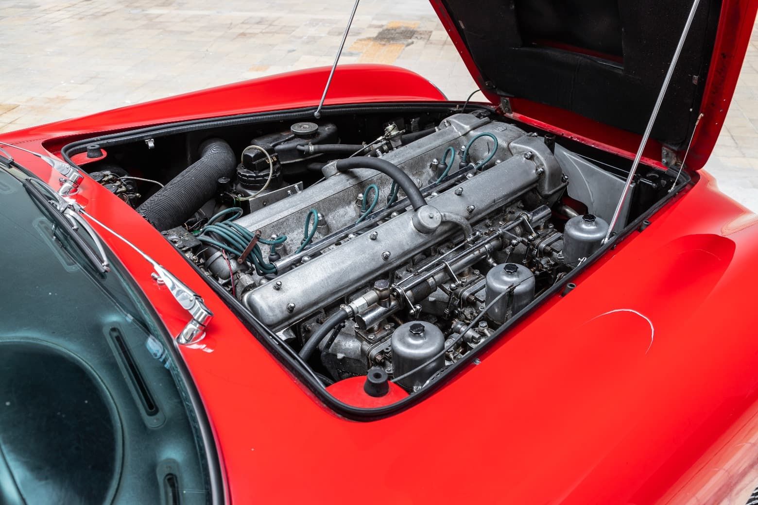 Aston Martin DB6 Auctomobile_1