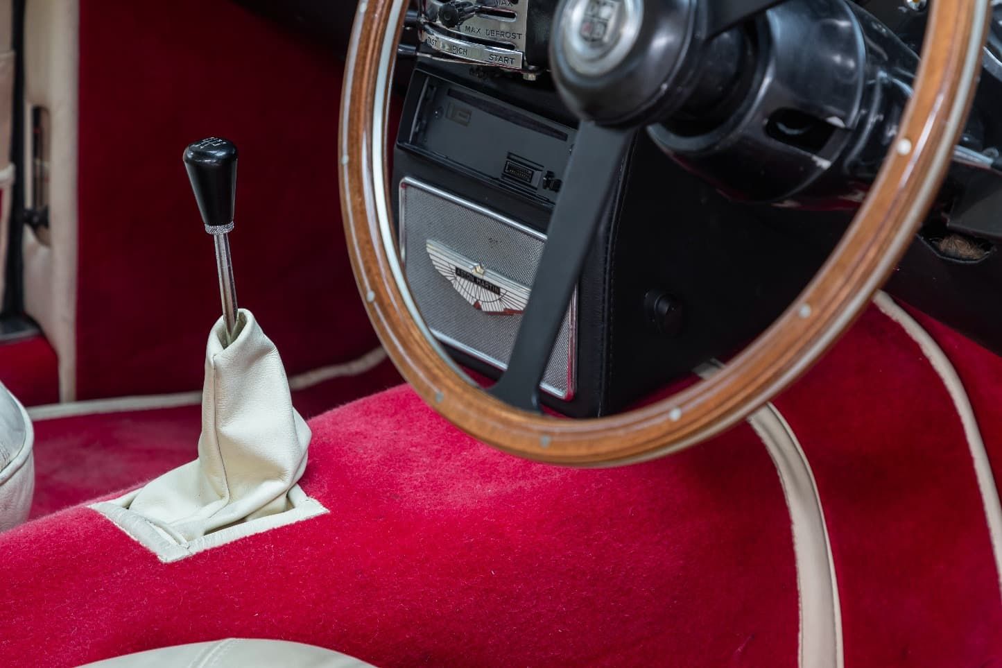 Aston Martin DB6 Auctomobile_20