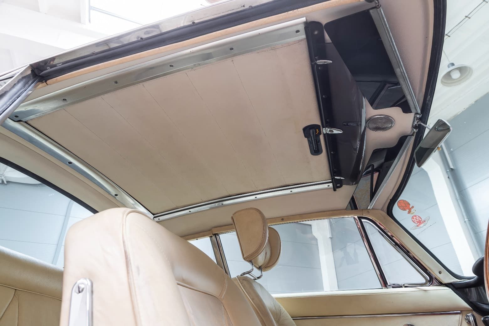 Aston Martin DB6 Auctomobile_24