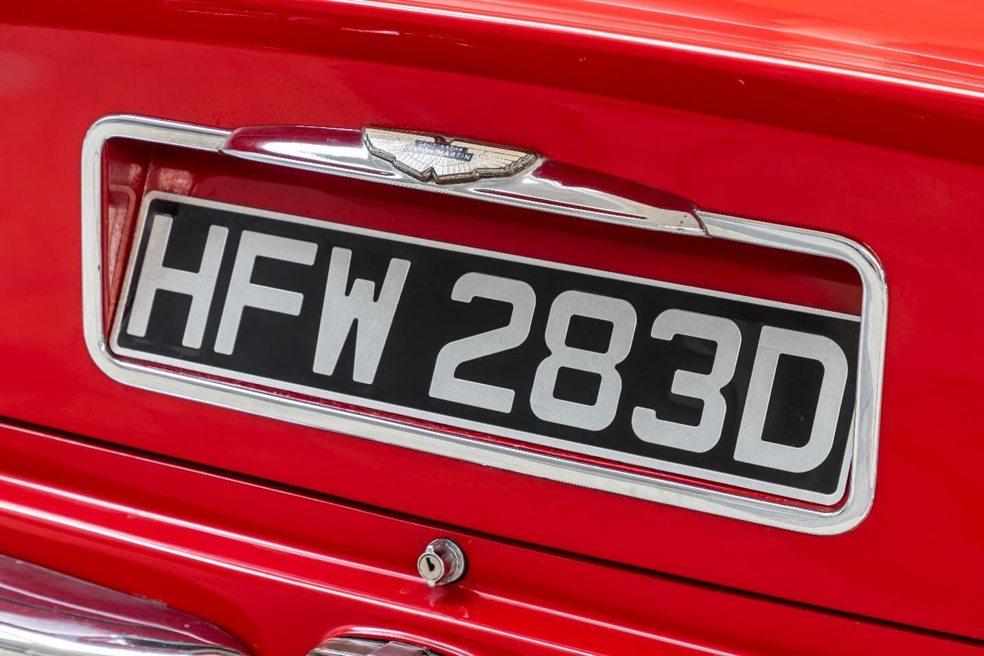 Aston Martin DB6 Auctomobile_35