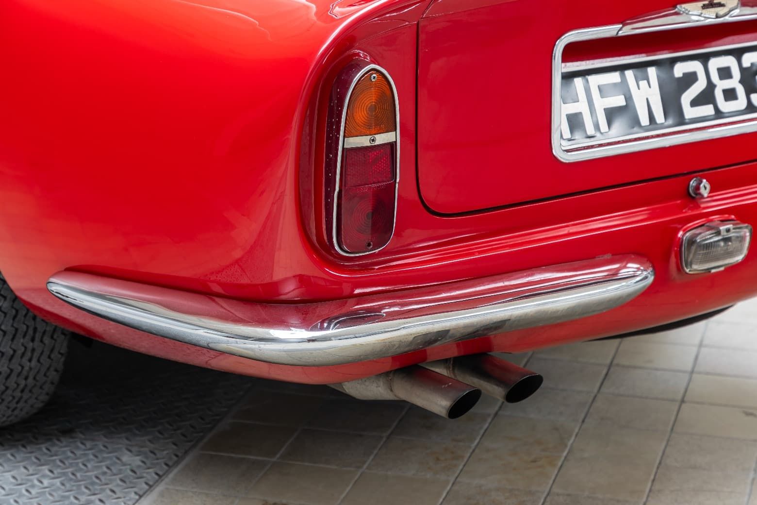 Aston Martin DB6 Auctomobile_36