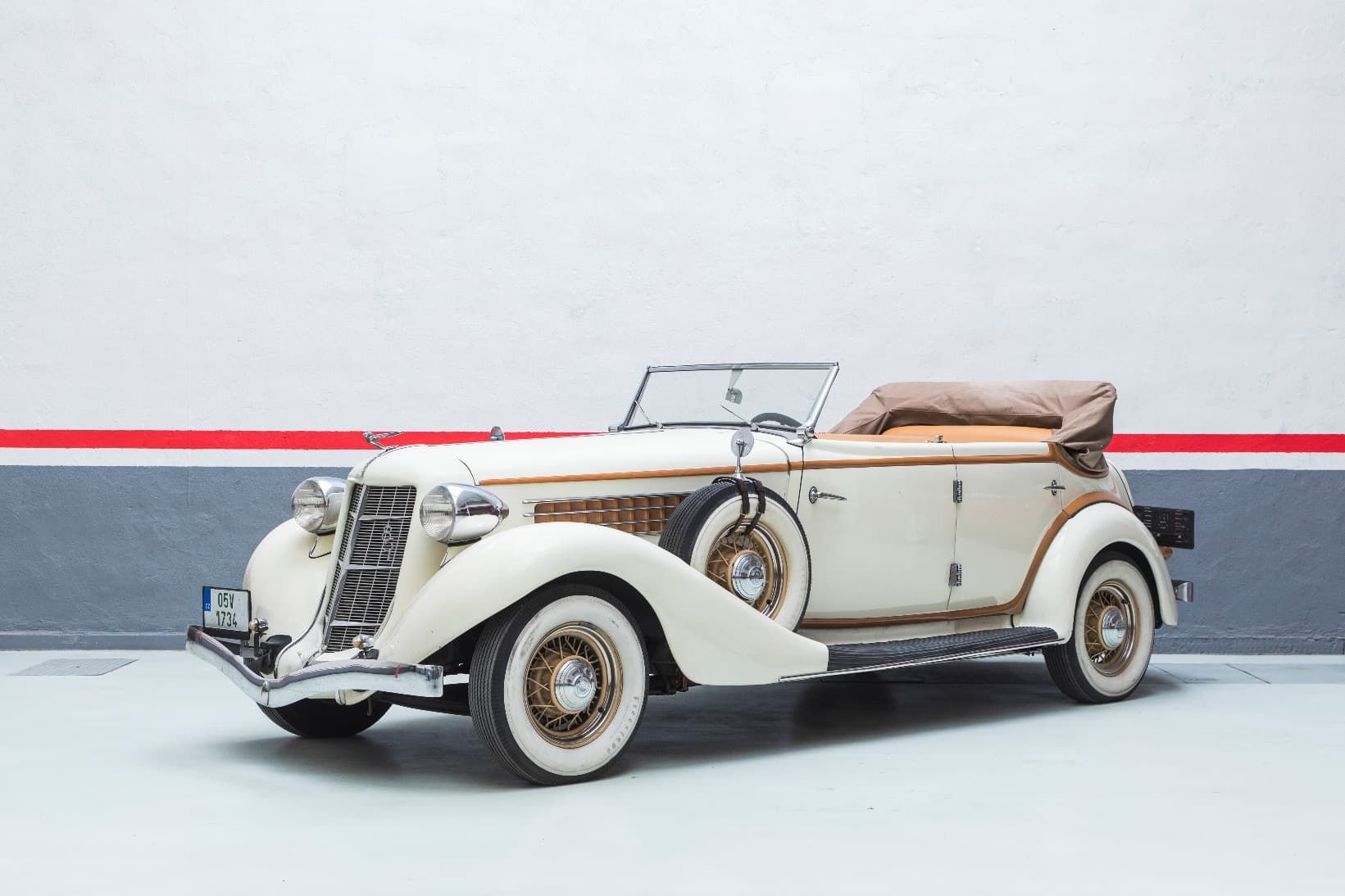 1935 Auburn 851 Salon Phaeton