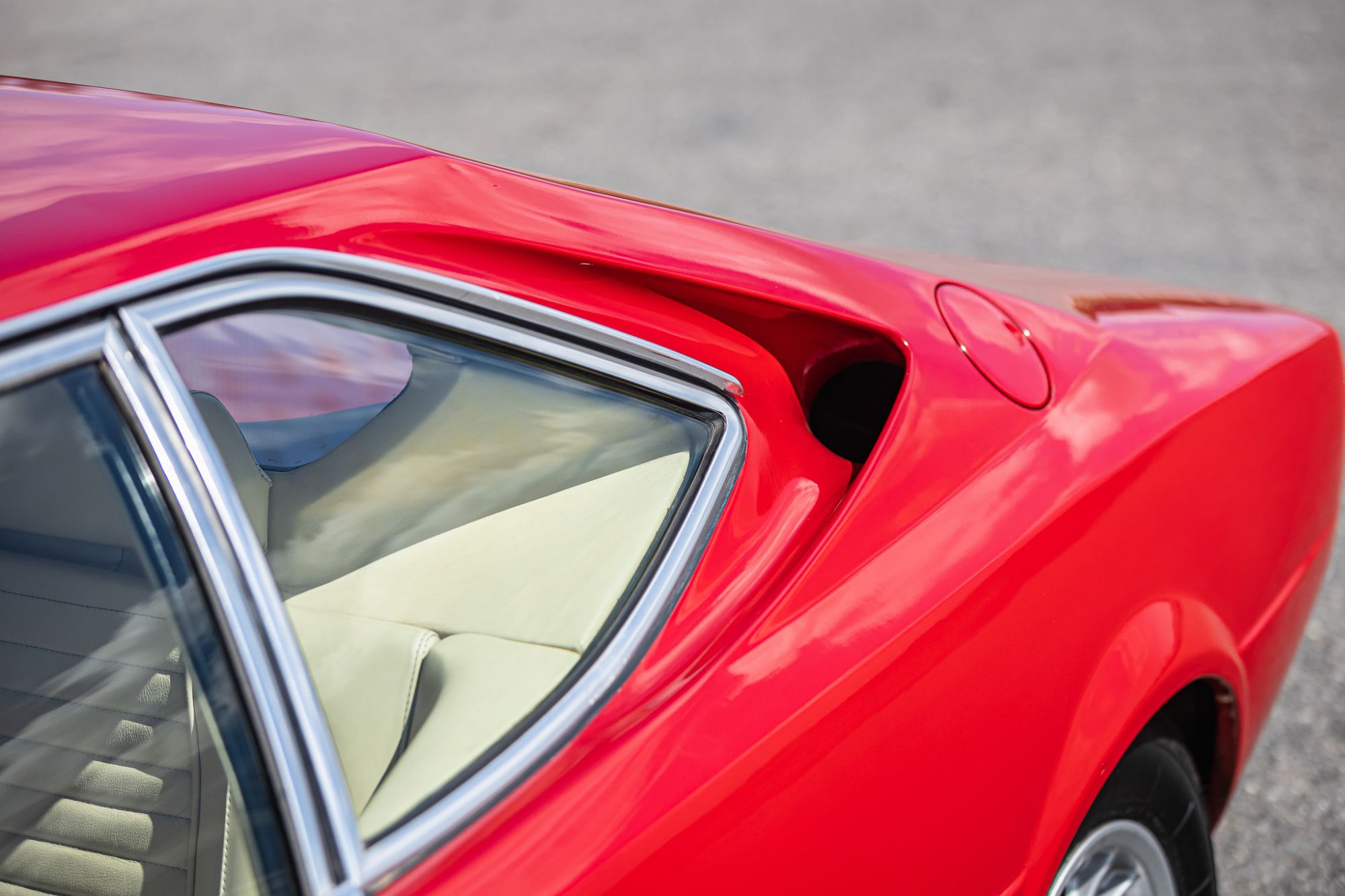 Bertone_Cars_Veterani_na_Truc_256