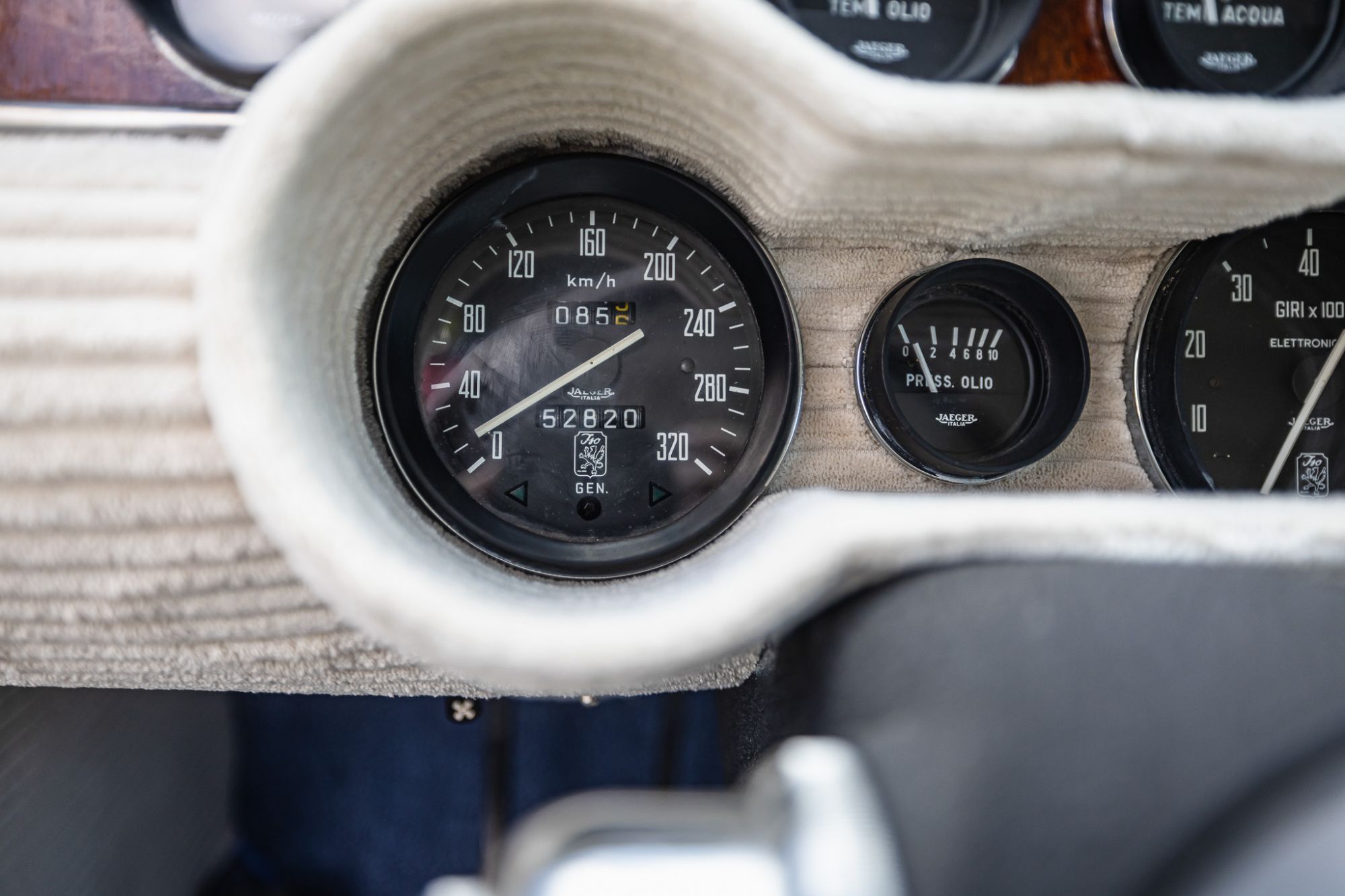 Bertone_Cars_Veterani_na_Truc_343