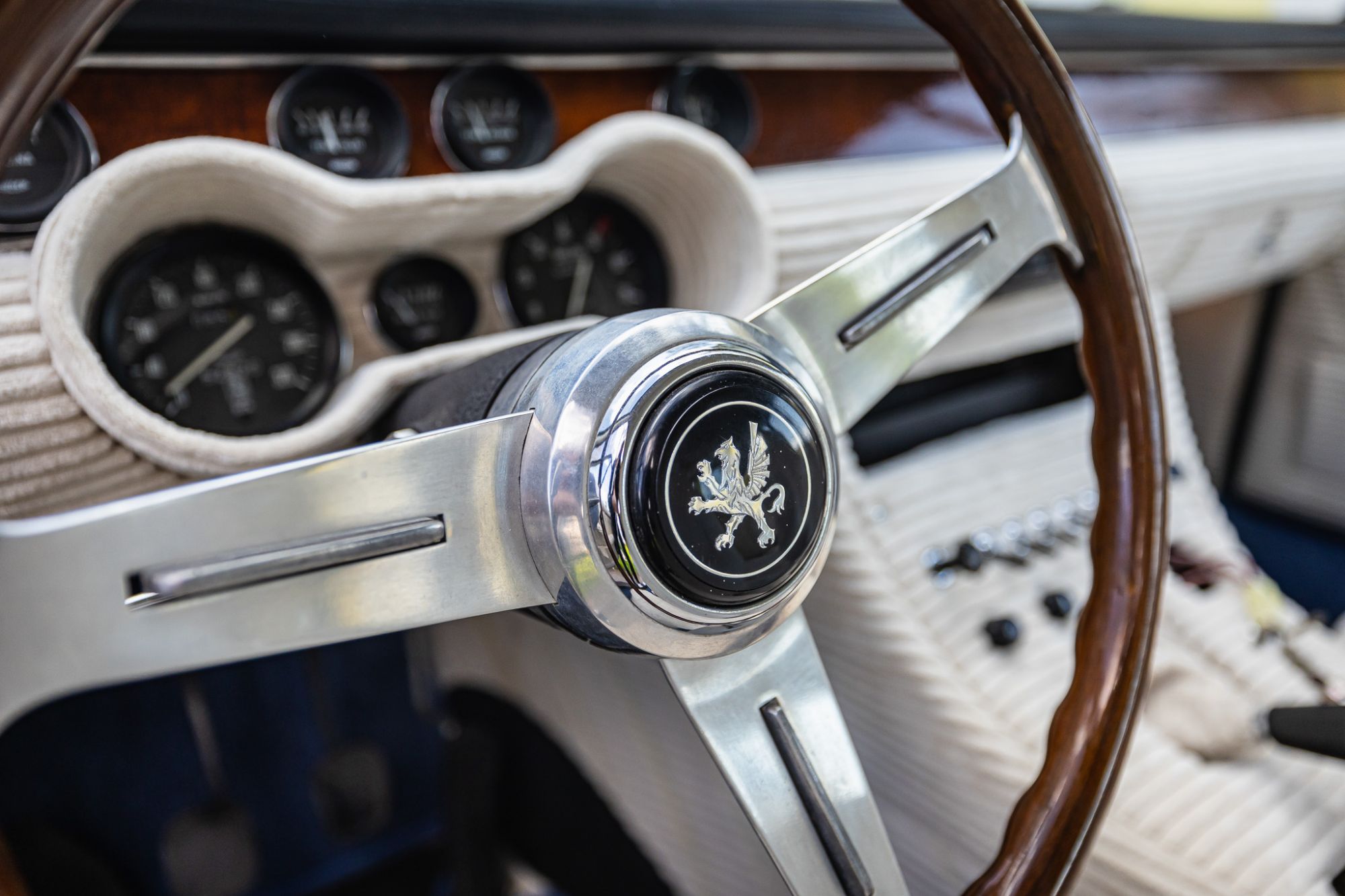 Bertone_Cars_Veterani_na_Truc_349